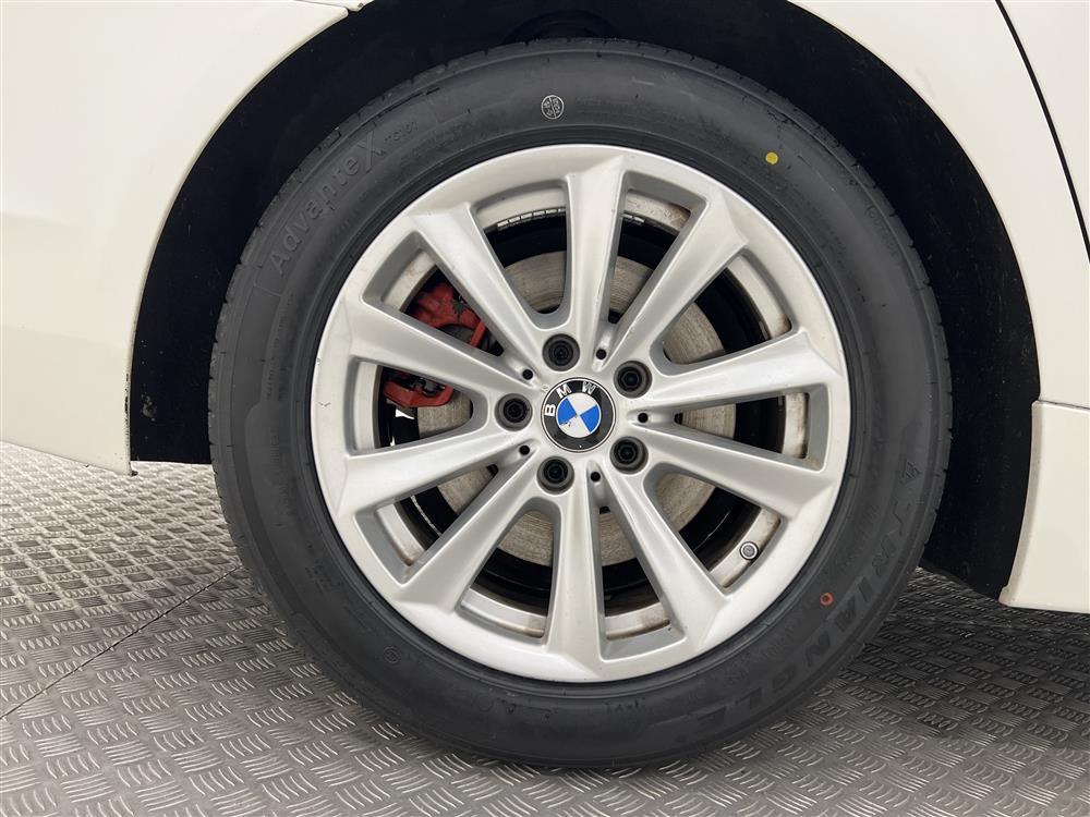 BMW 520d EfficientDynamics, 184hk B-Kam H-skinn HiFi Draginteriör