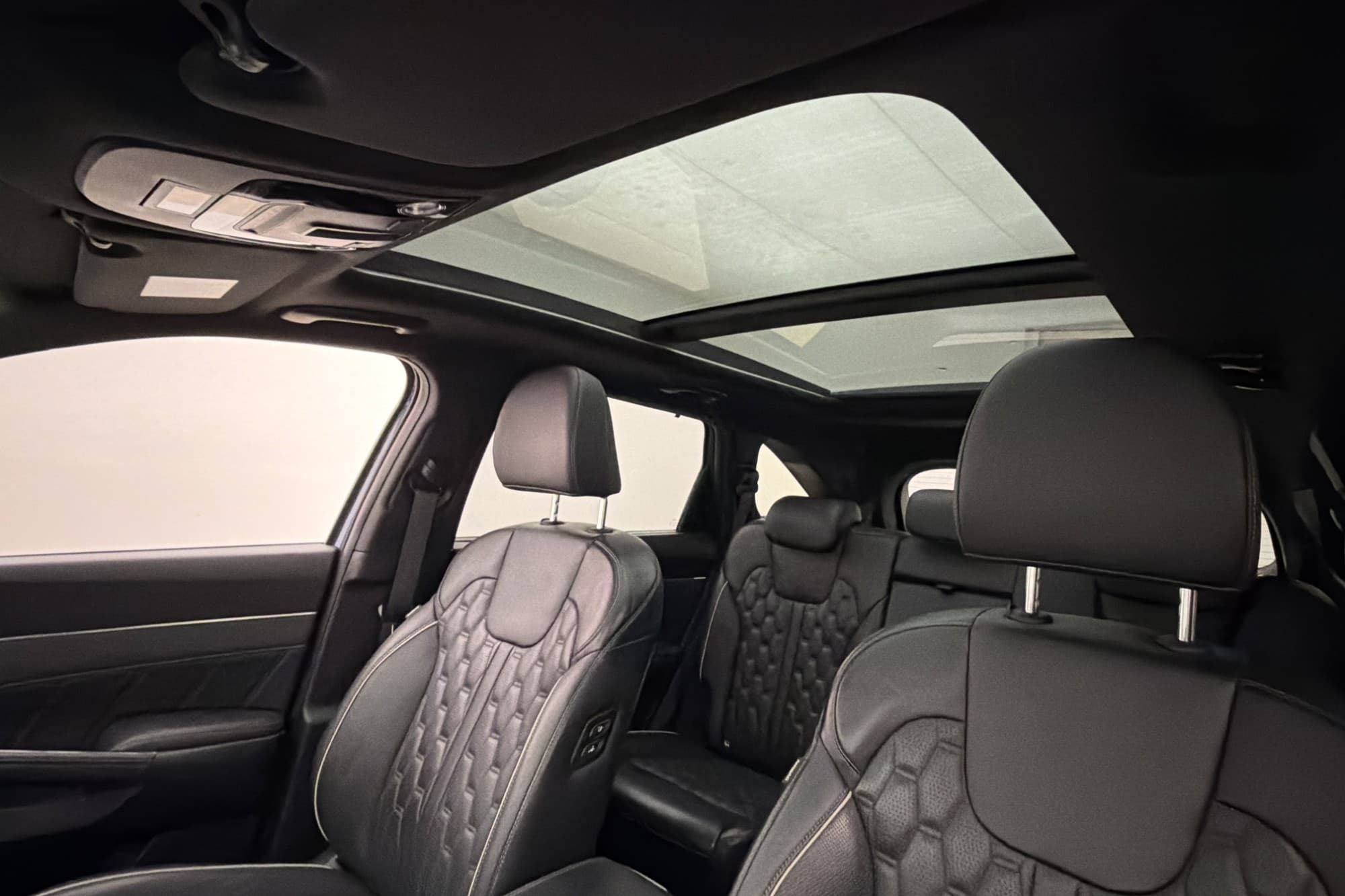 Kia Sorento PHEV Advance Plus 7-Sits Pano BOSE Drag Skinn