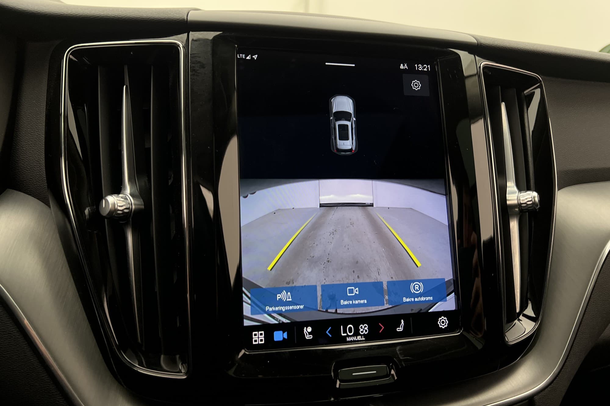 Volvo XC60 LongRange T6 AWD 350hk Värmare Pano Drag Kamera