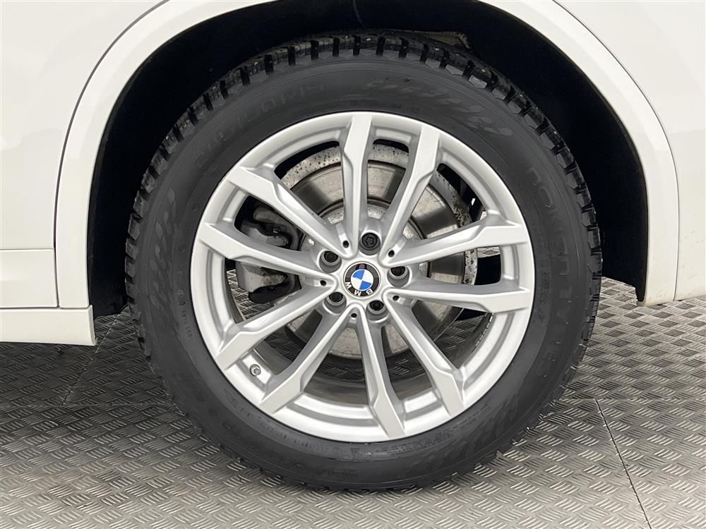 BMW X3 xDrive20d 190hk M Sport 360° D-värm HUD Navi Drag
