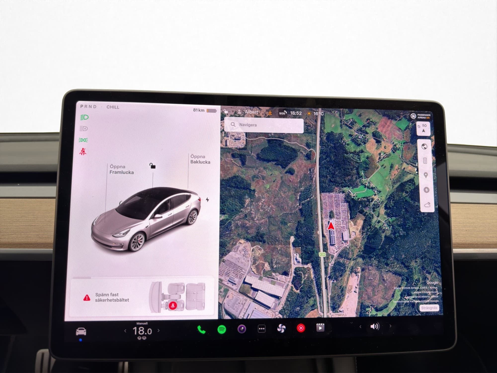 Tesla Model 3 Performance AWD MOMS Svensksåld Autopilot