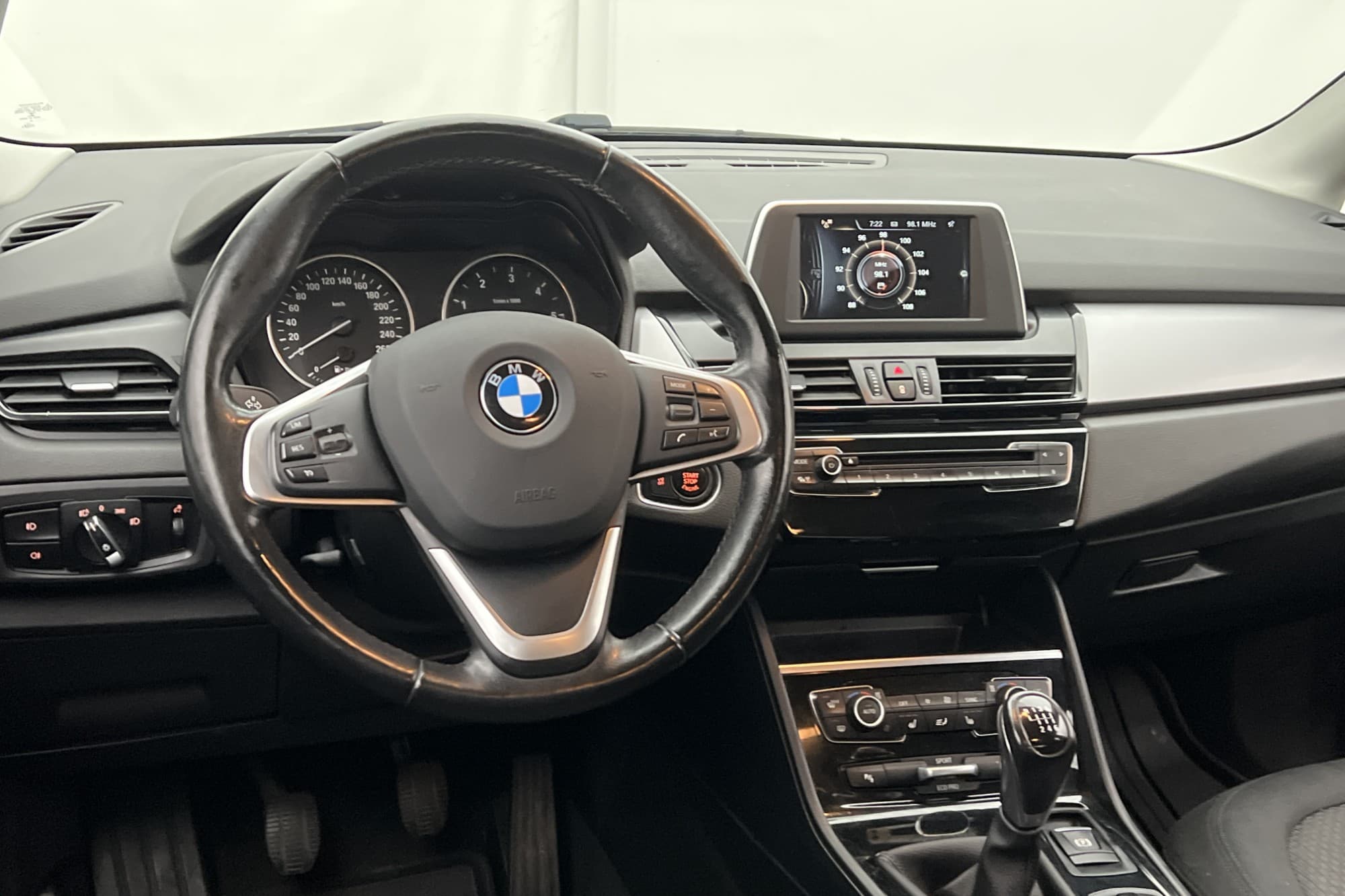 BMW 218 d Active Tourer 150hk Advantage P-Sensorer Rattvärme