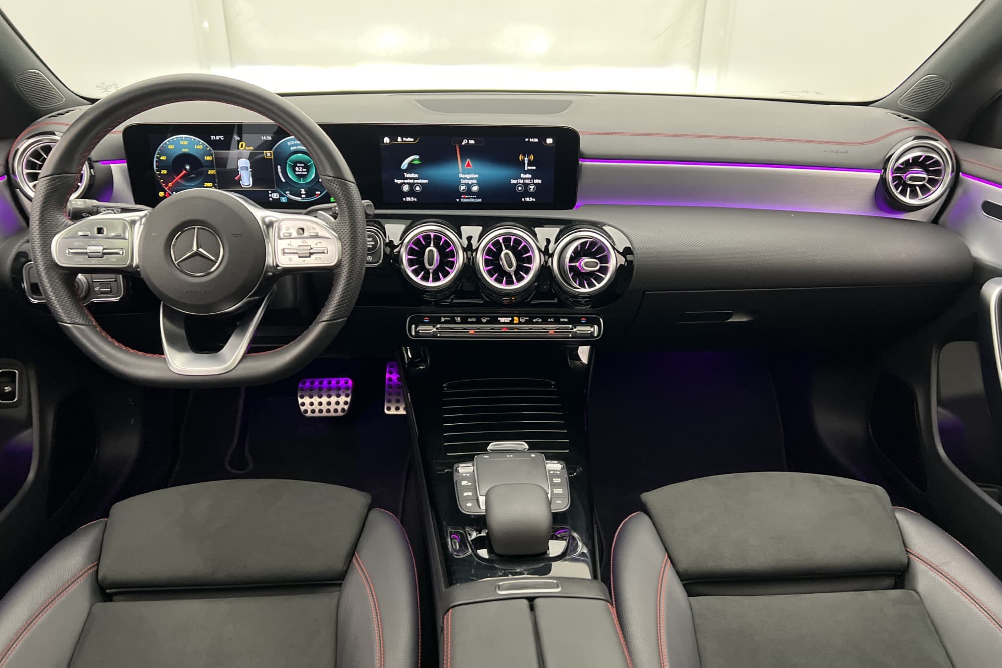 Mercedes-Benz CLA 180 Shooting Brake AMG Pano Wide Kamera