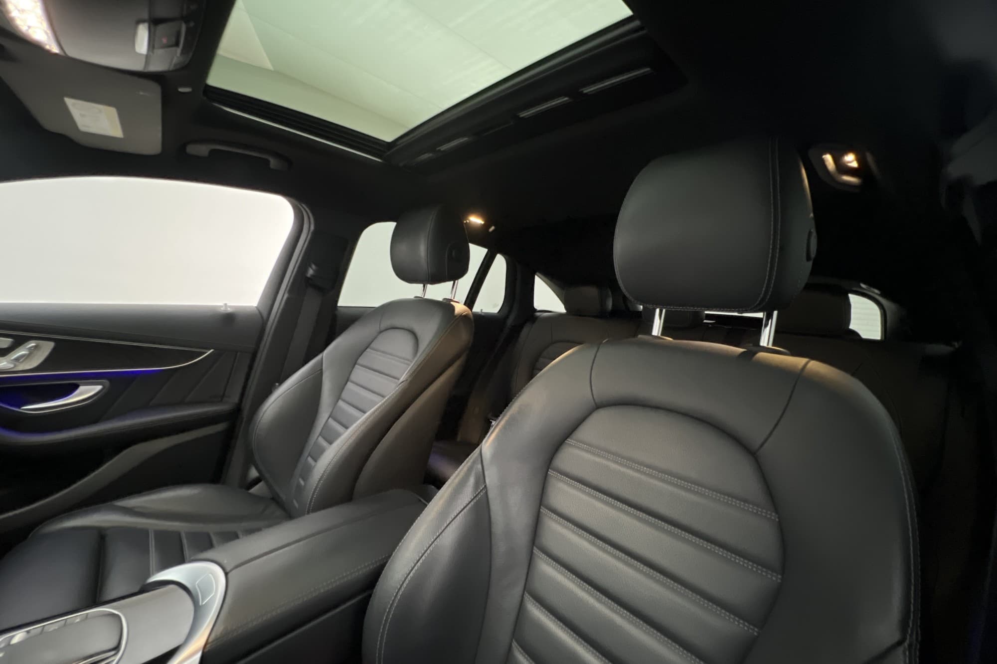 Mercedes-Benz EQC 400 4M AMG Premium Pano Burmester Drag