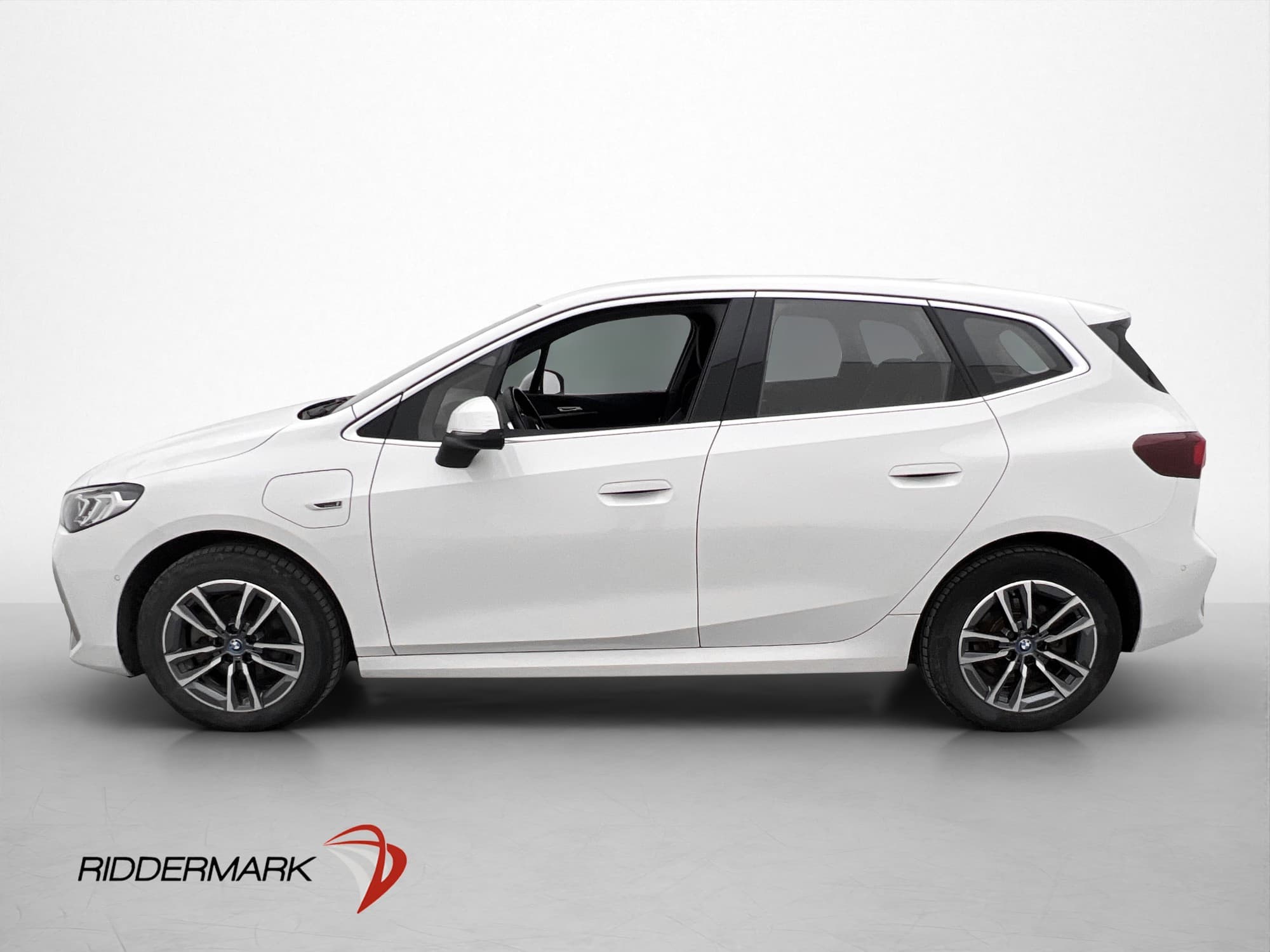 BMW 225e xDrive Active Tourer 245hk M Sport Dragkrok Kamera