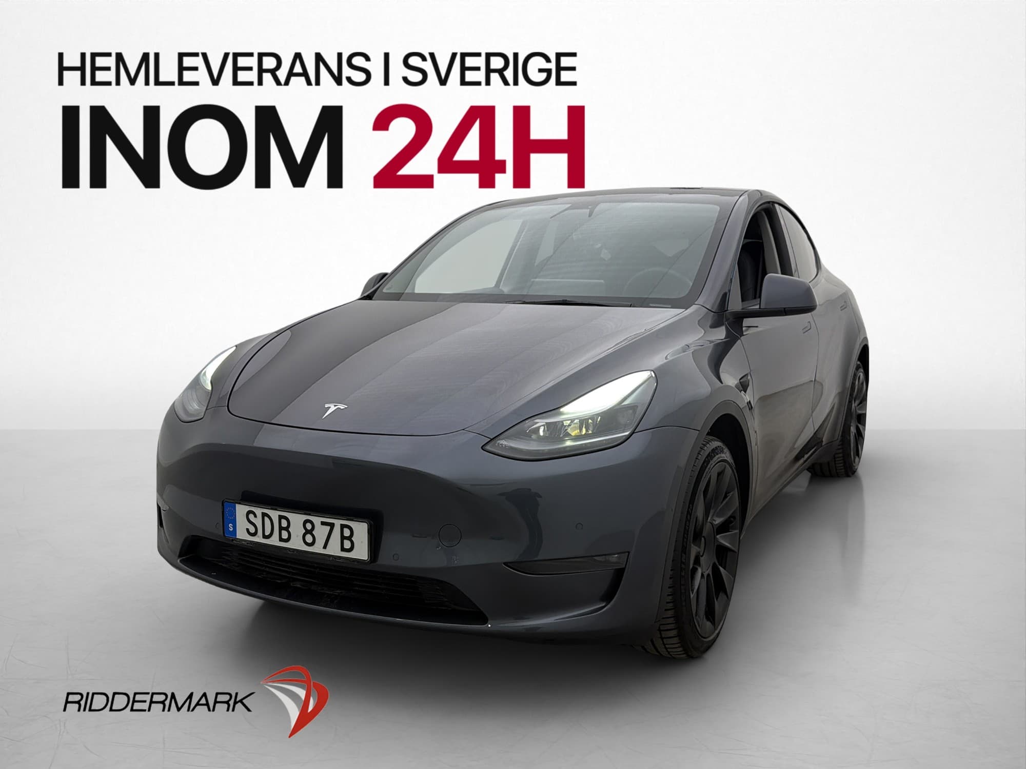 Tesla Model Y Long Range AWD Panorama Autopilot Svensksåld