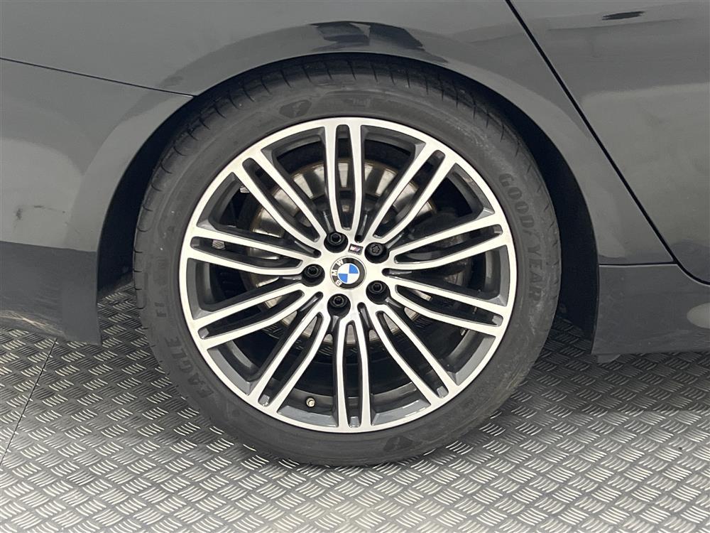 BMW 520d xDrive Touring 190hk M Sport Navi Drag 0,47L/milinteriör