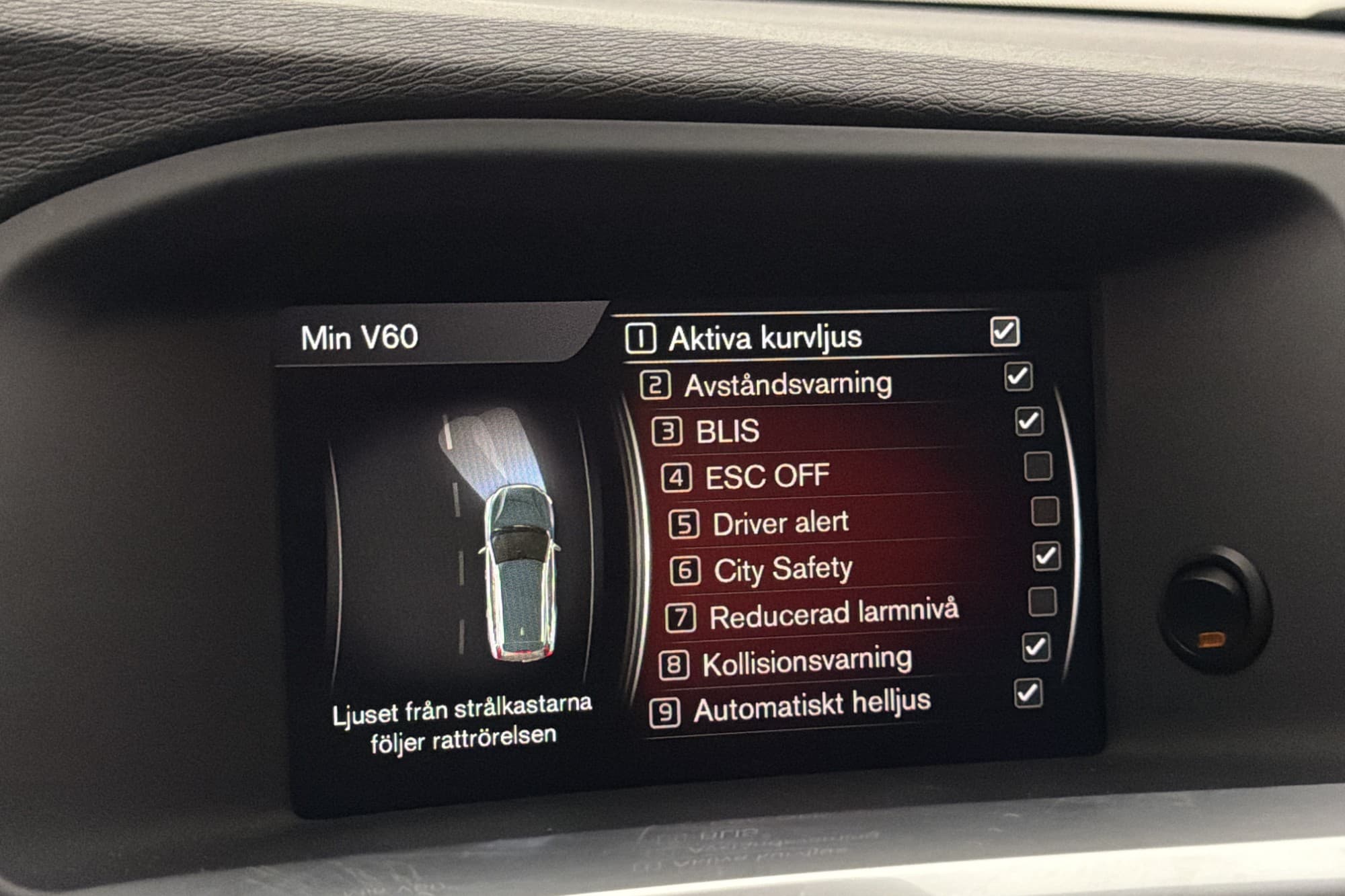 Volvo V60 Cross Country D3 Momentum Värmare P-Sensorer Drag