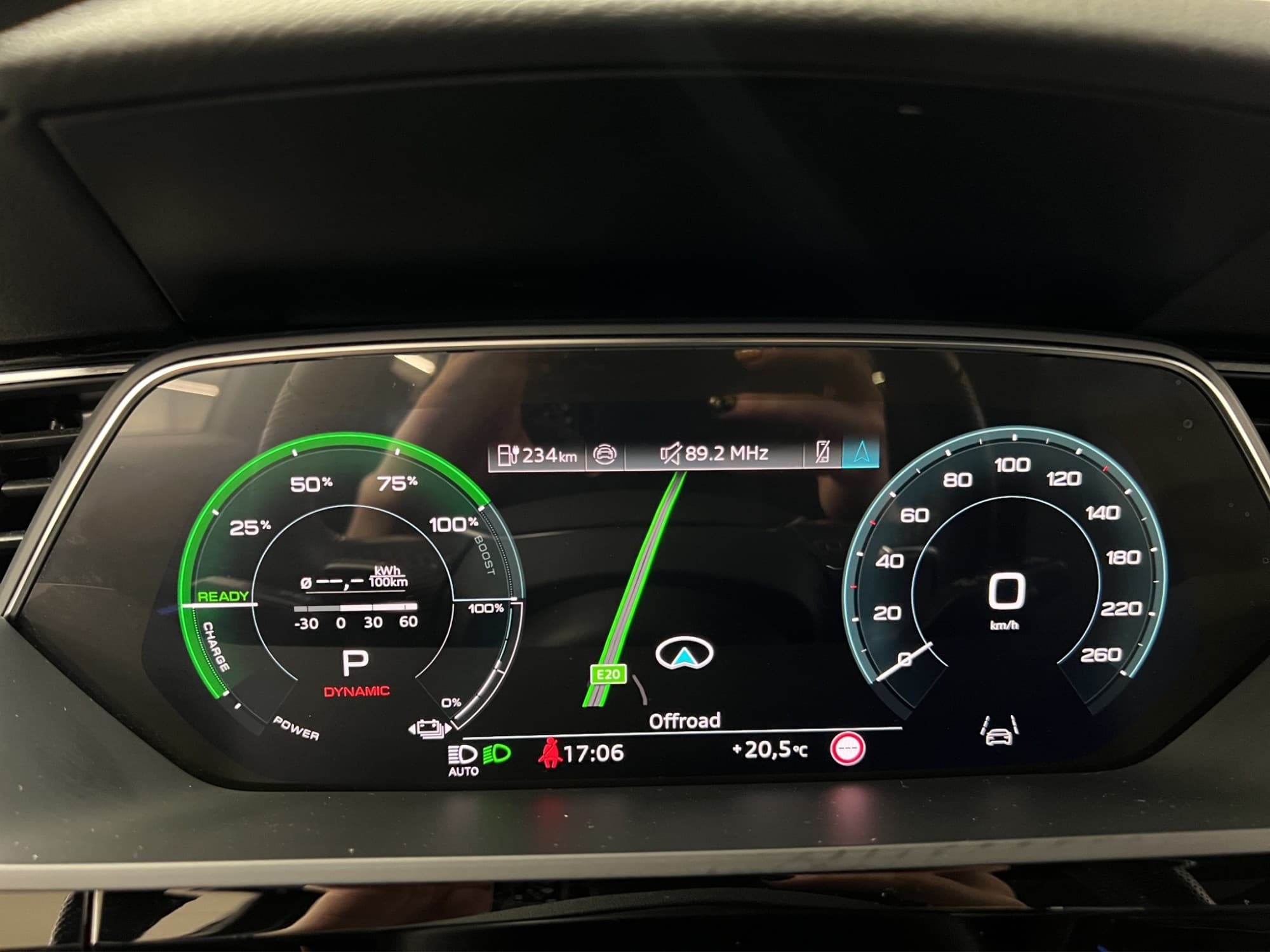 Audi Q8 55 e-tron Quattro S-Line Pano B&O 360° Matrix Luftfj