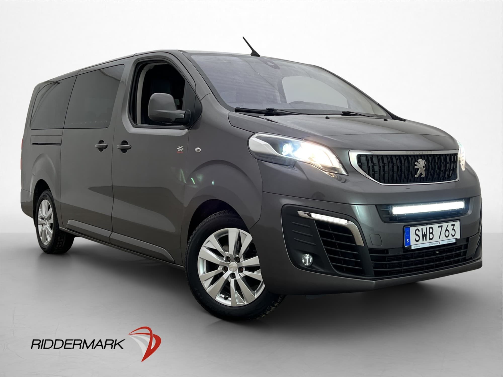 Peugeot Expert Tepee Traveller 4x4 Värm Drag PDC CARPLAY