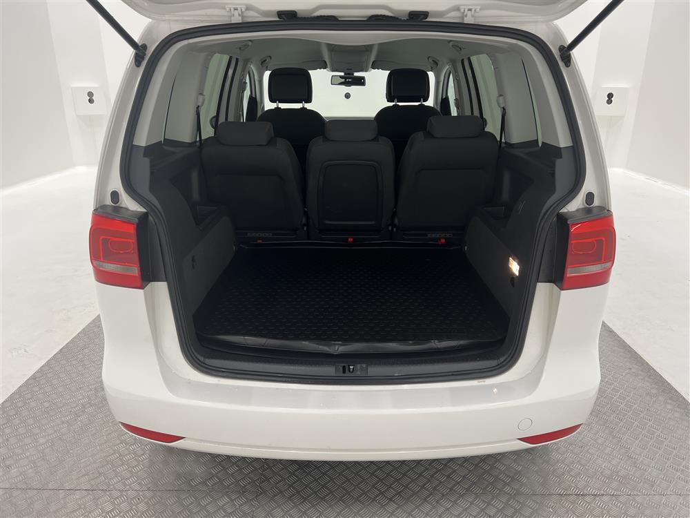 VW Touran 1.4 TGI EcoFuel 150hk 514:- Årsskattinteriör