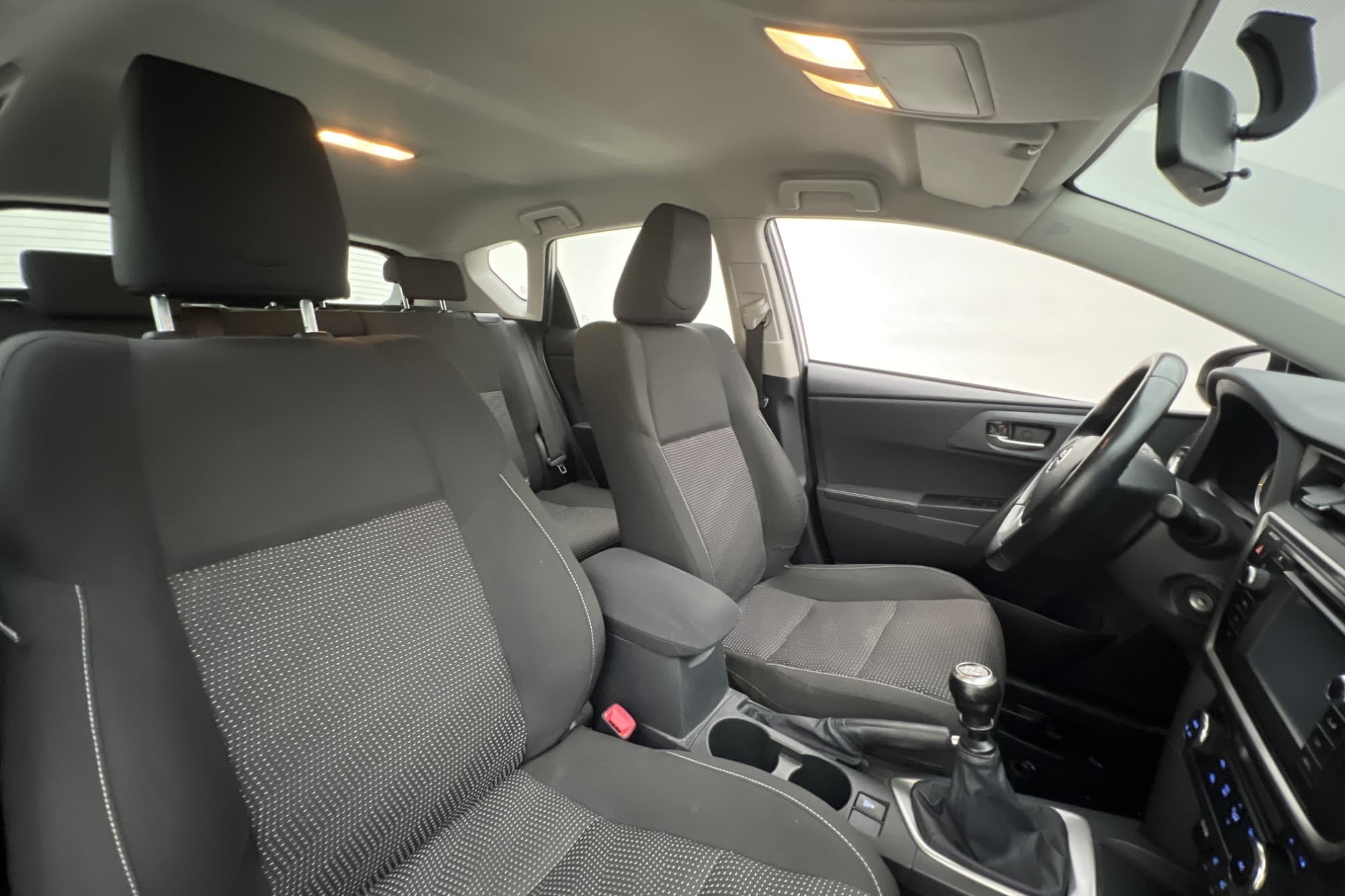 Toyota Auris 1.4 90hk Active M&K-Värmare Kamera Välservad