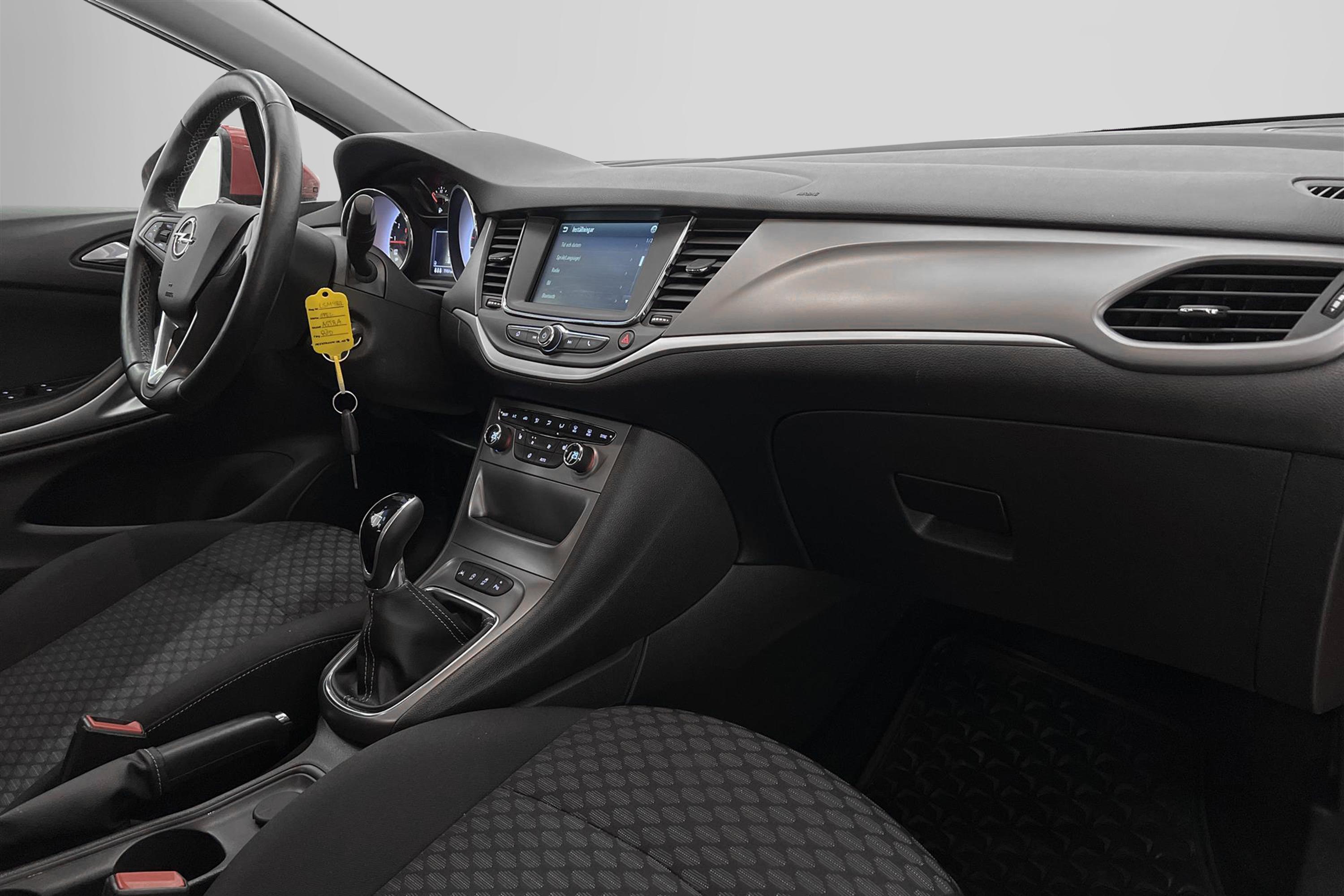 Opel Astra 1.0 105hk Sensorer Välservad Låg Skatt 0,45l/mil