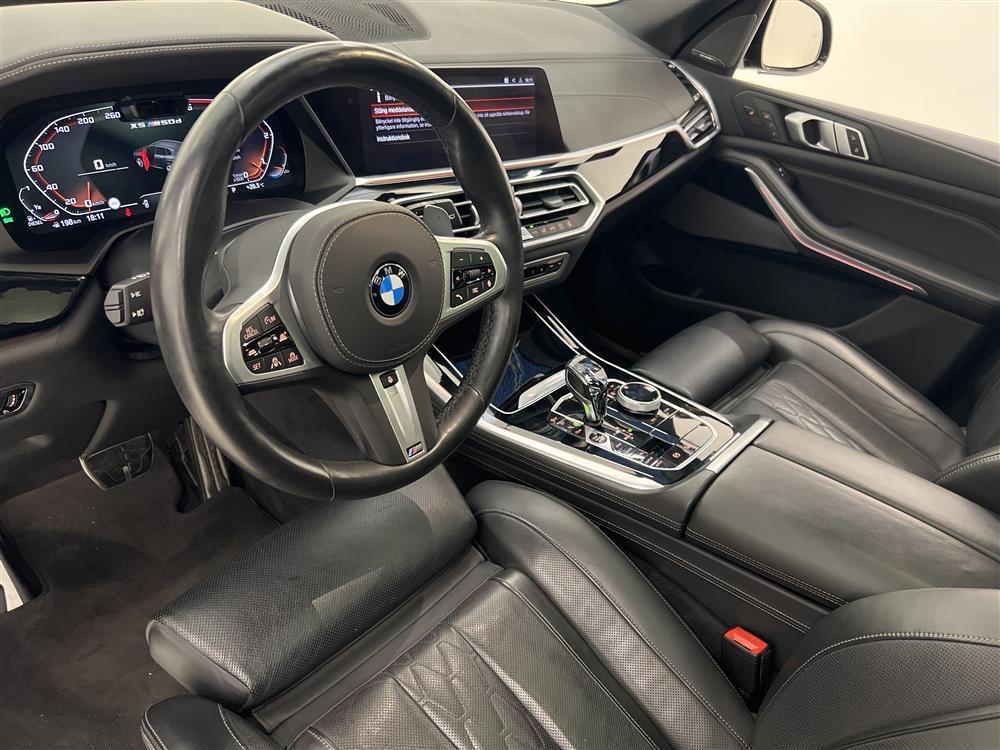 BMW X5 M50d  Laser Skylounge H/K Display Key Night Visioninteriör