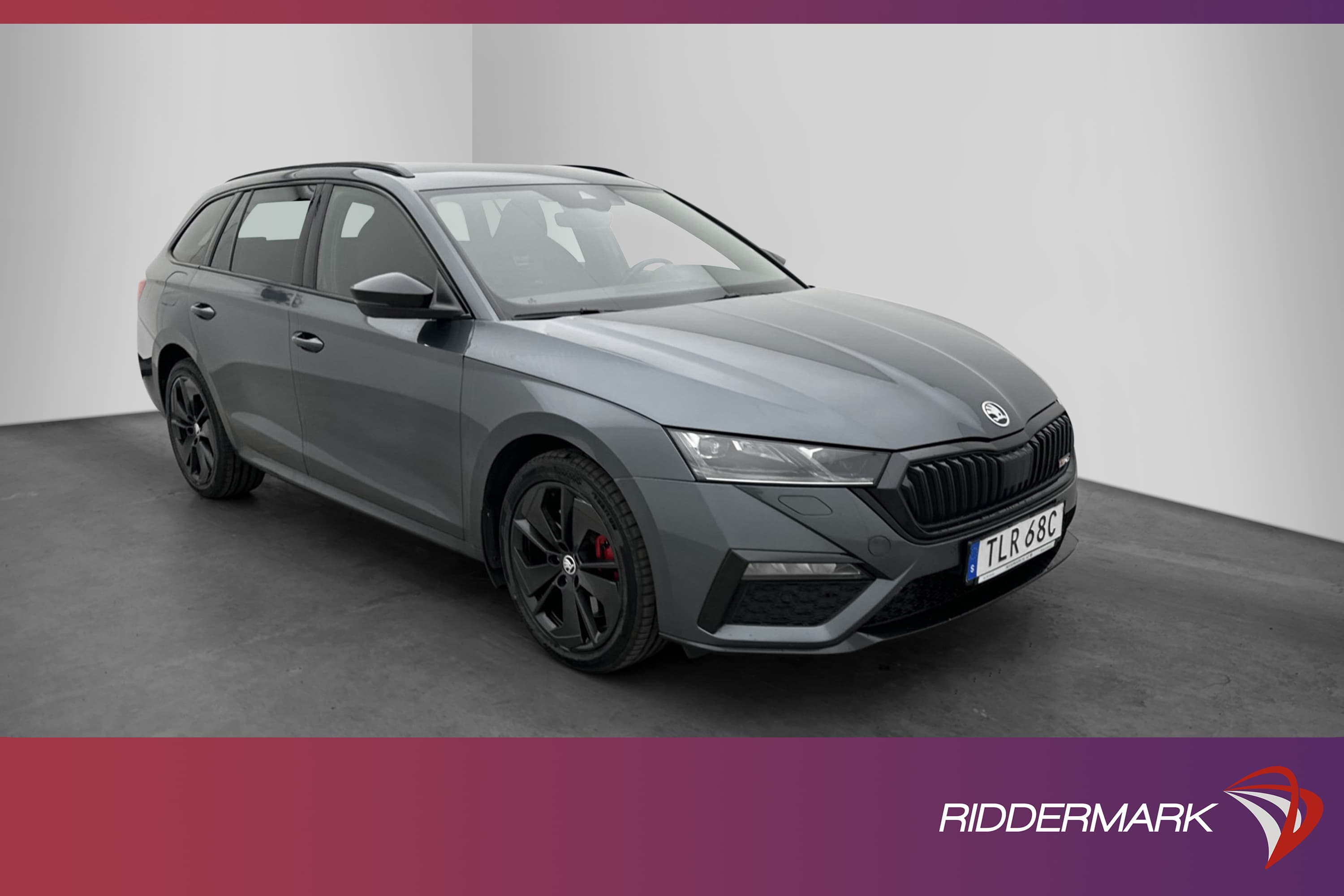 Skoda Octavia RS iV Plug-in 245hk Cockpit Kamera MOMS