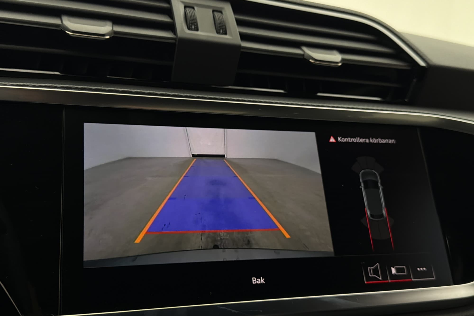 Audi Q3 Sportback 40 TFSI Q S-Line Cockpit Värm Kamera Drag