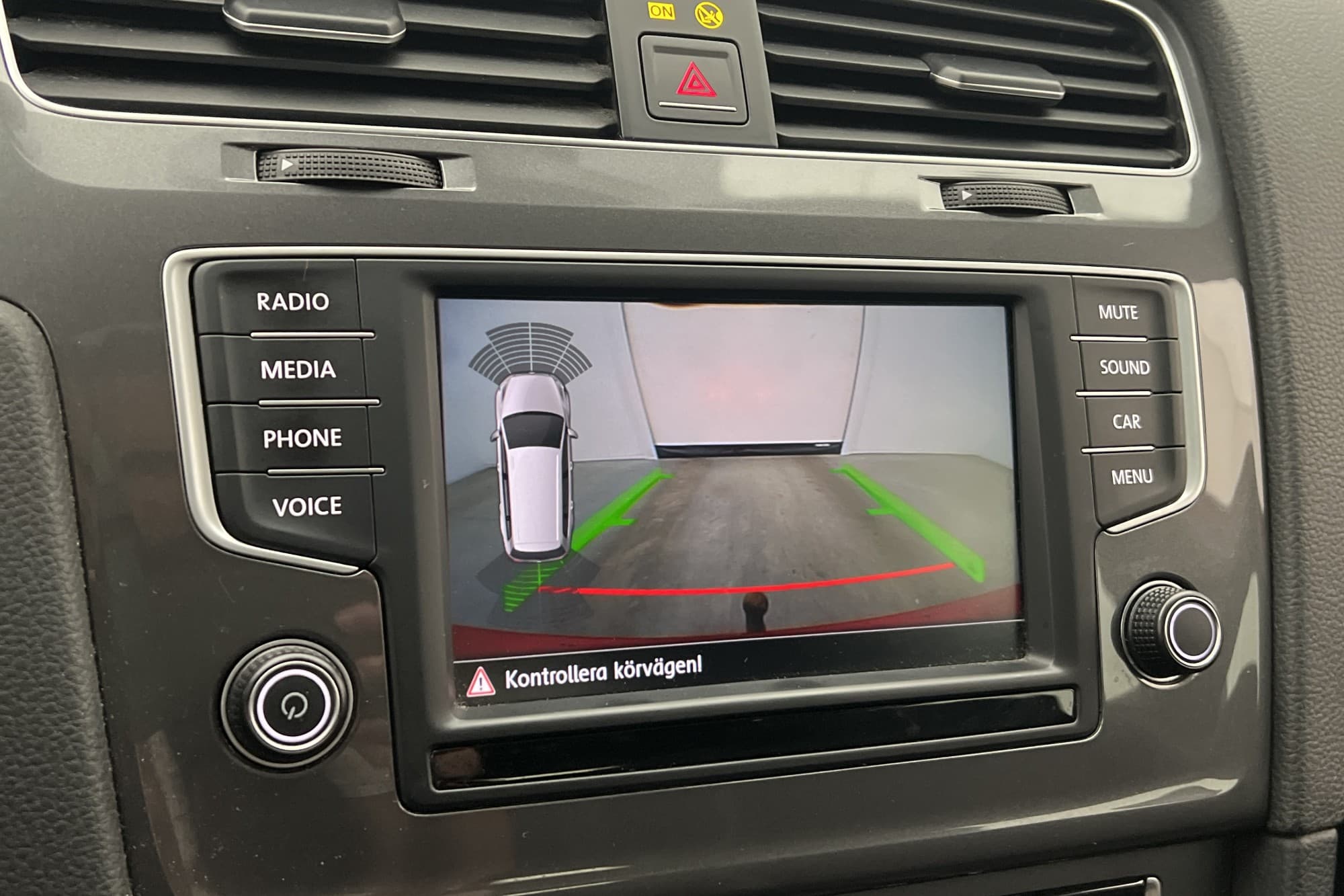 Volkswagen Golf Alltrack TDI 184hk Värmare Pano Kamera Drag