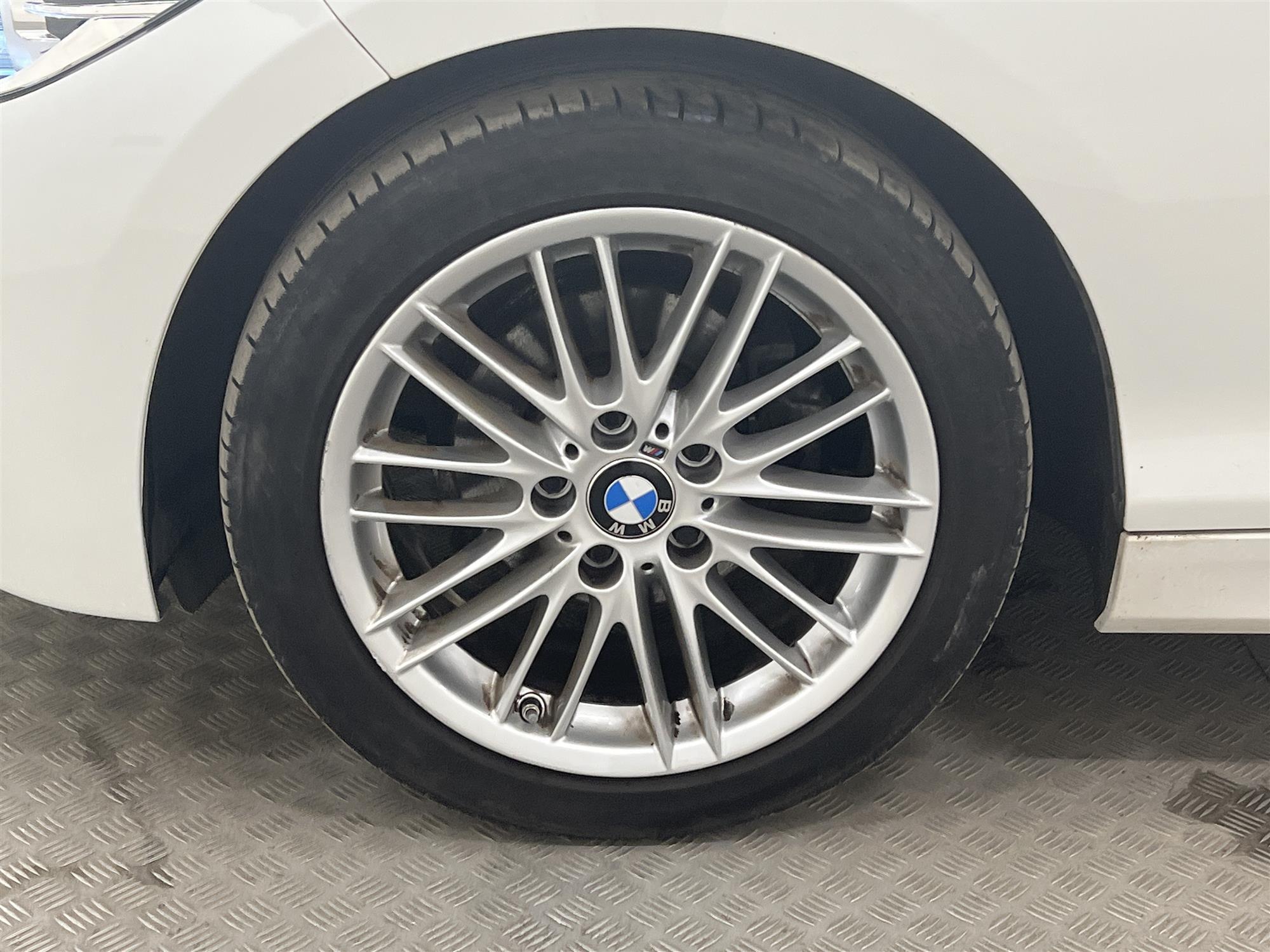 BMW 118i 136hk M-Sport Sensorer Rattvärme Välservad