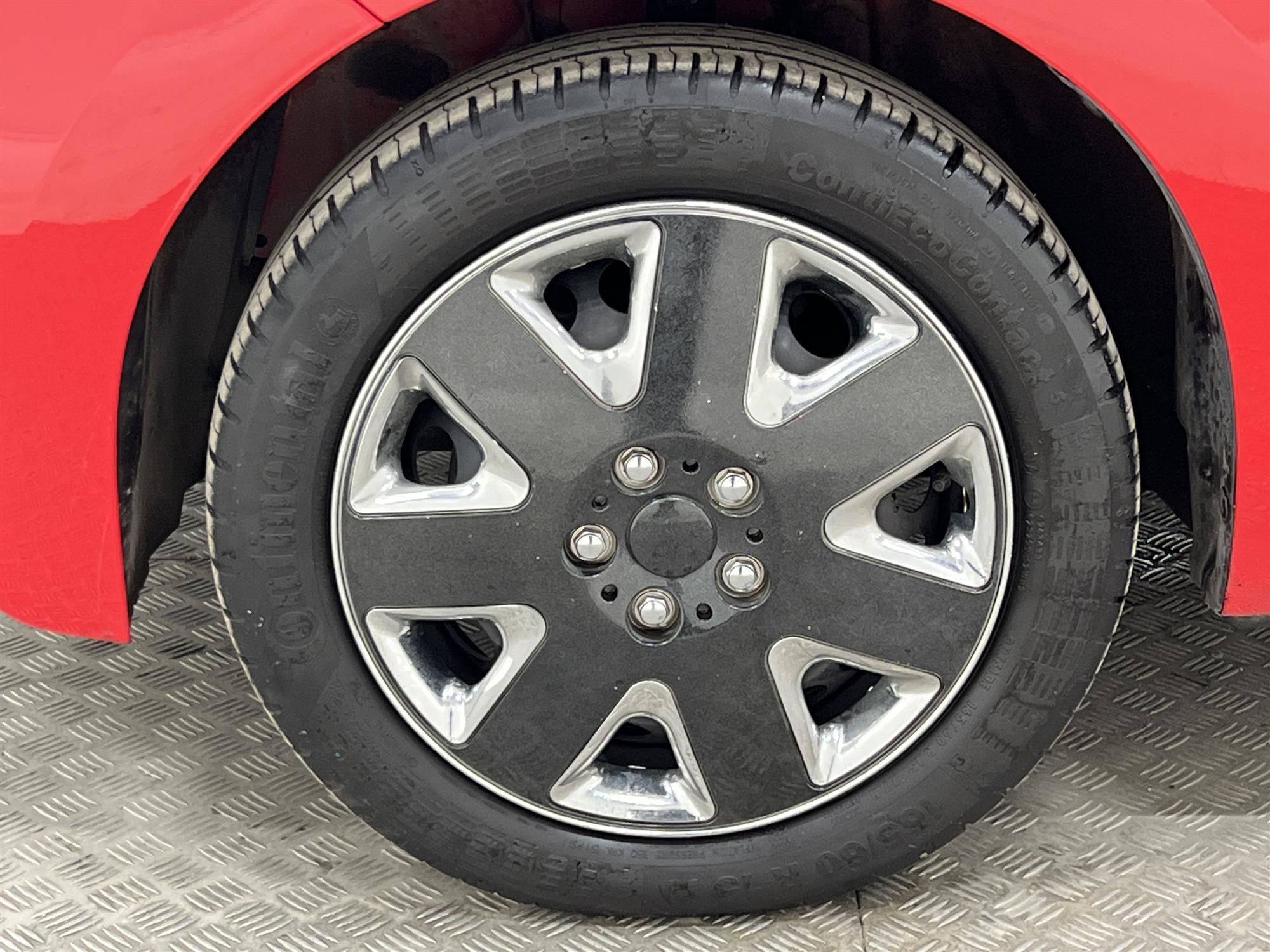 Toyota Aygo 1.0 VVT-i 69hk  Välservad Lane Assist 0,43L/mil