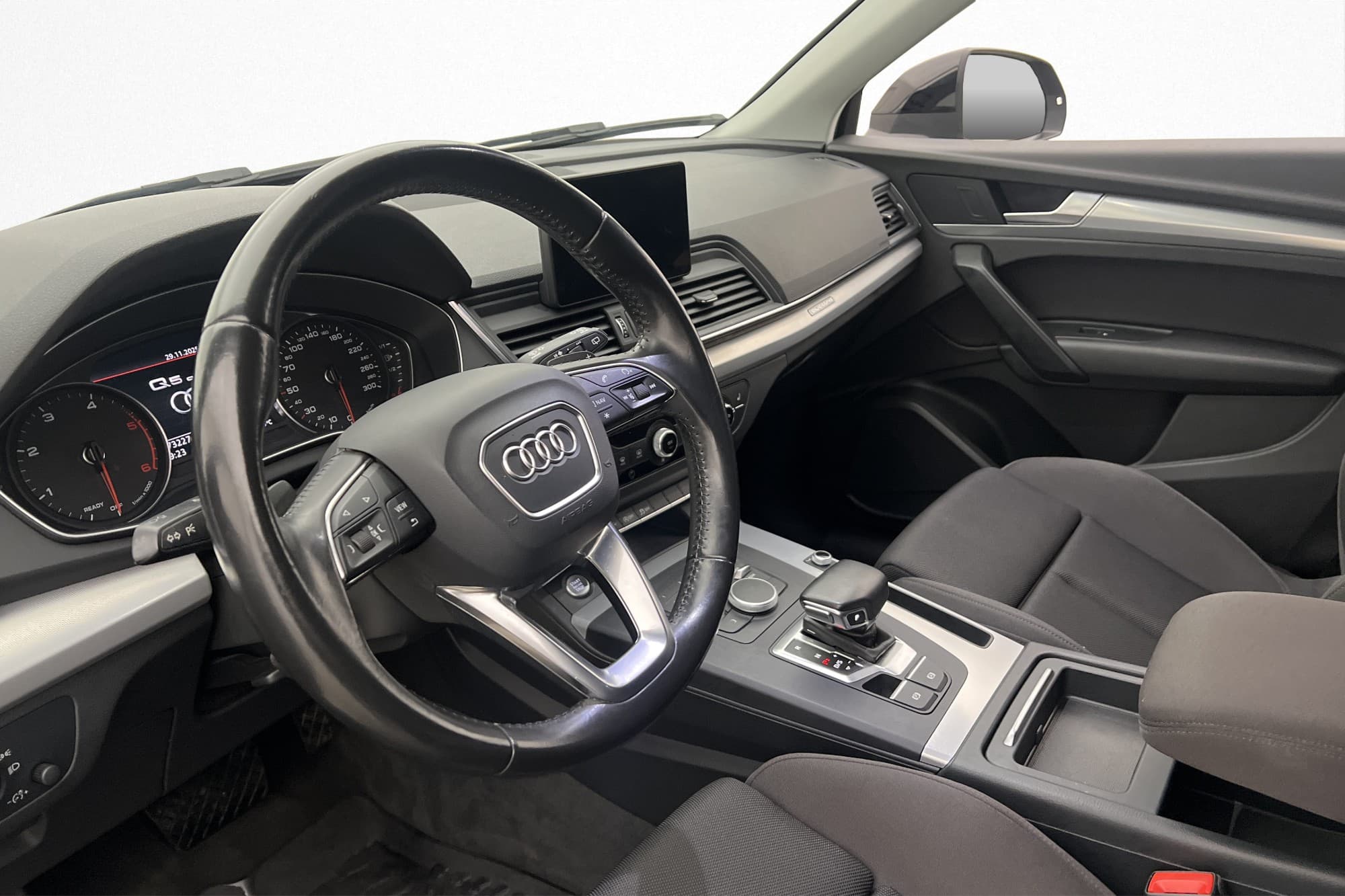Audi Q5 2.0 TDI Quattro 190hk D-Värmare Dragkrok Keyless