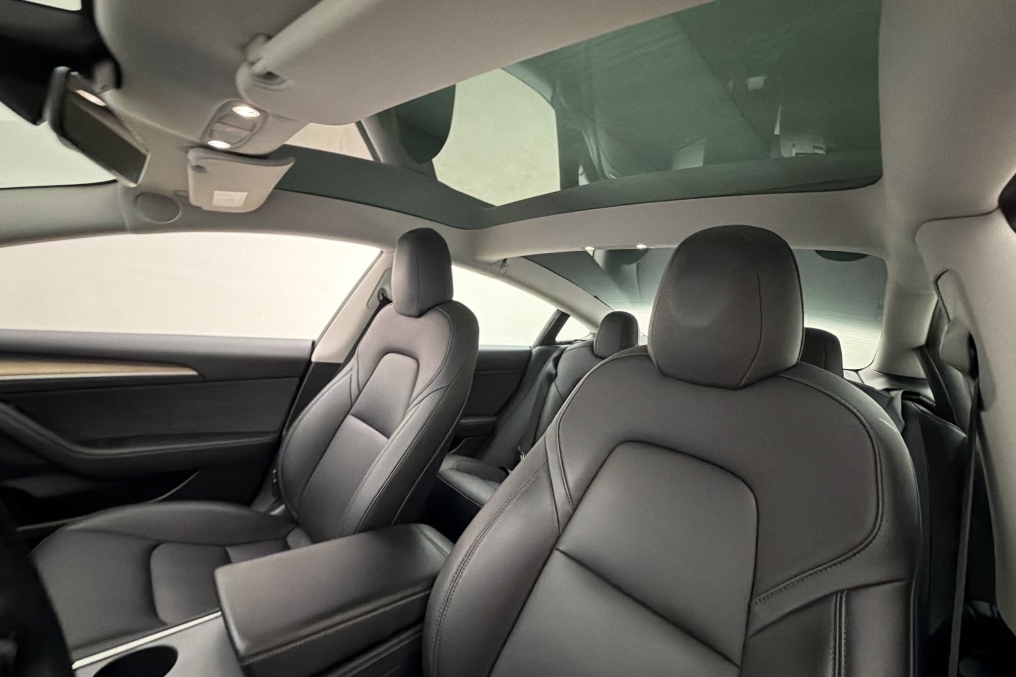 Tesla Model 3 Long Range AWD Autopilot Rattvärme Sv-såld