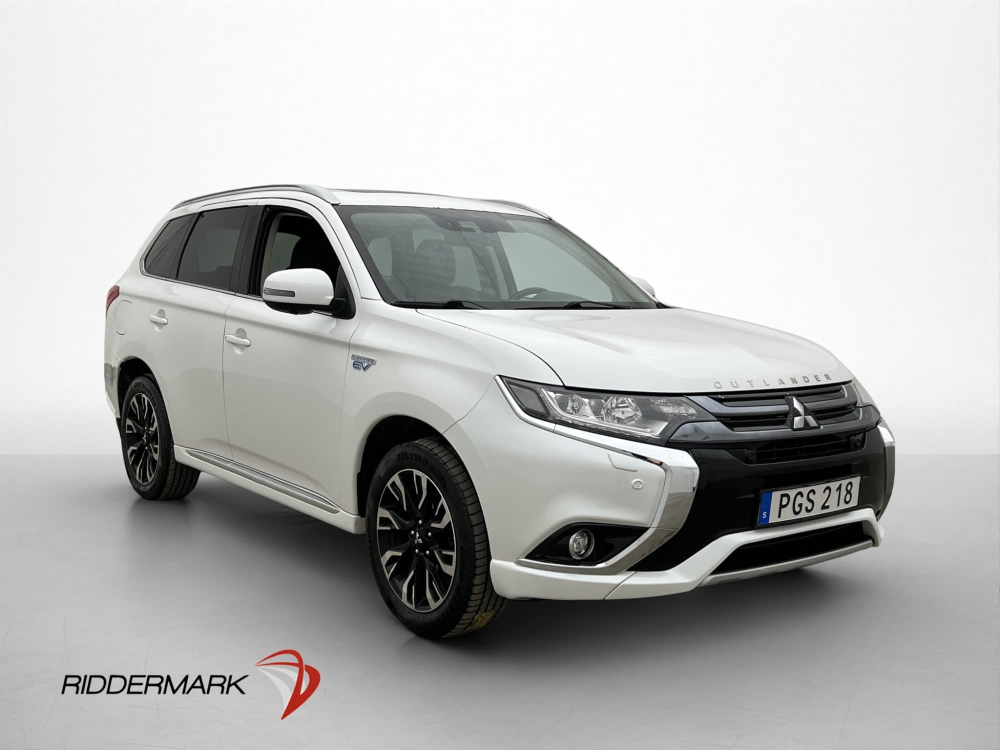 Mitsubishi Outlander PHEV 203hk Business Taklucka Drag 360