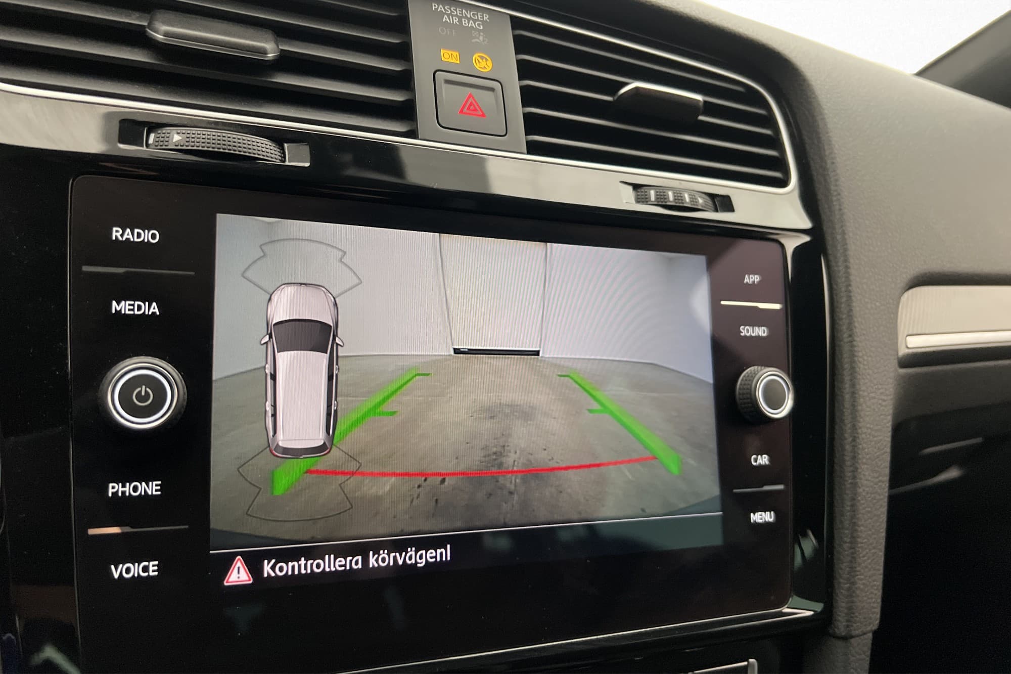 Volkswagen Golf SC 1.5 TSI 150hk R-Line Backkamera CarPlay