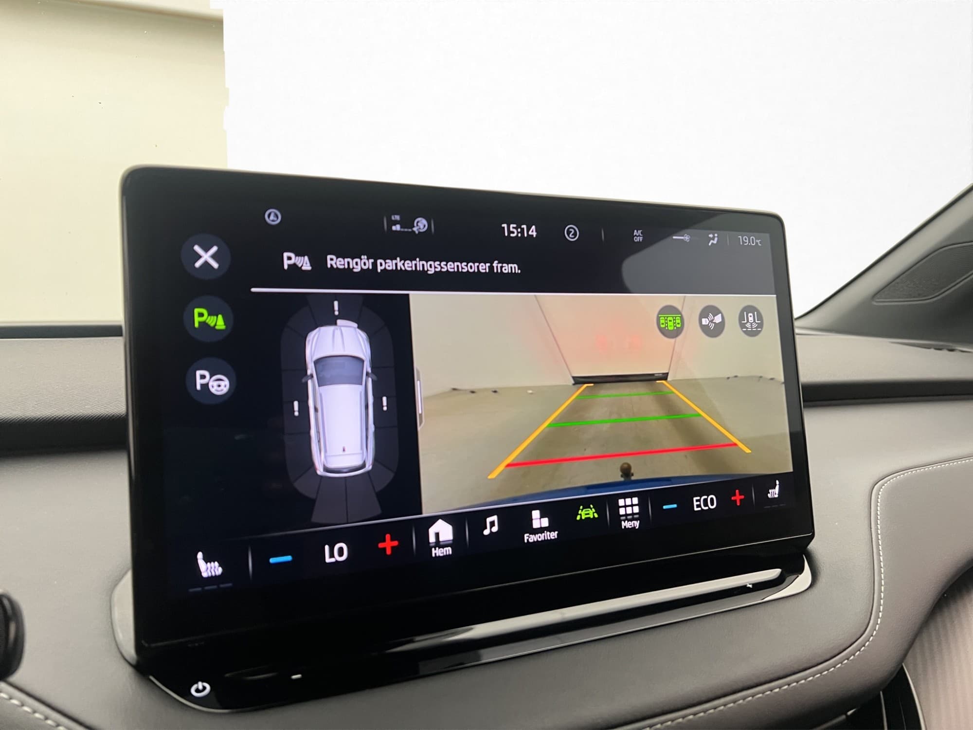 Skoda Enyaq iV 80x AWD 82 kWh Kamera Dragkrok CarPlay