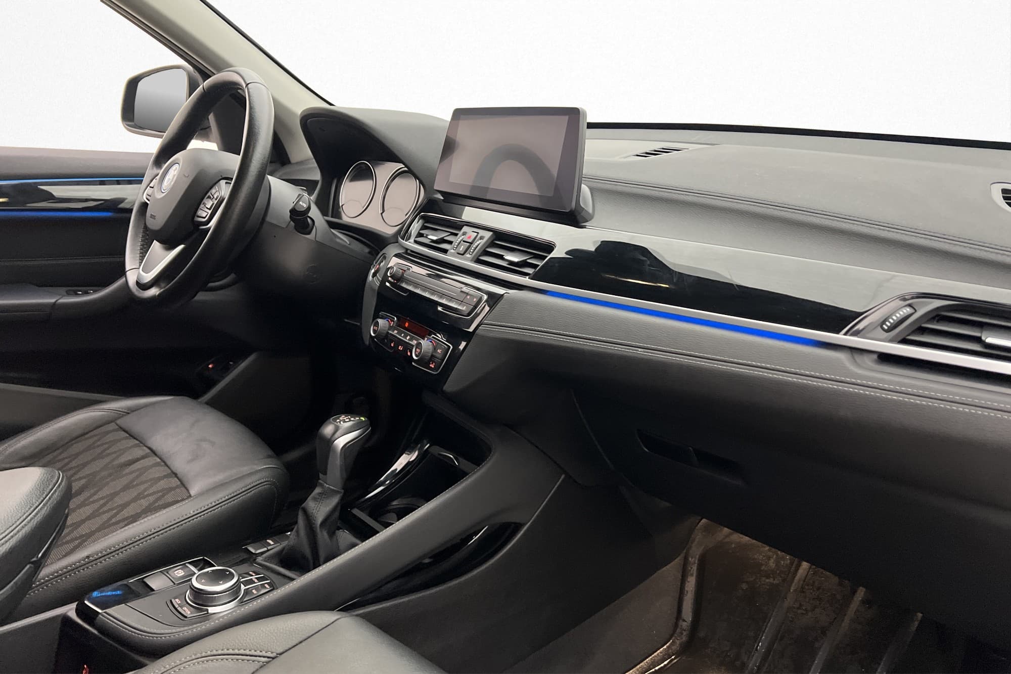 BMW X1 xDrive25e xLine HuD Navi Moms 1 Brukare