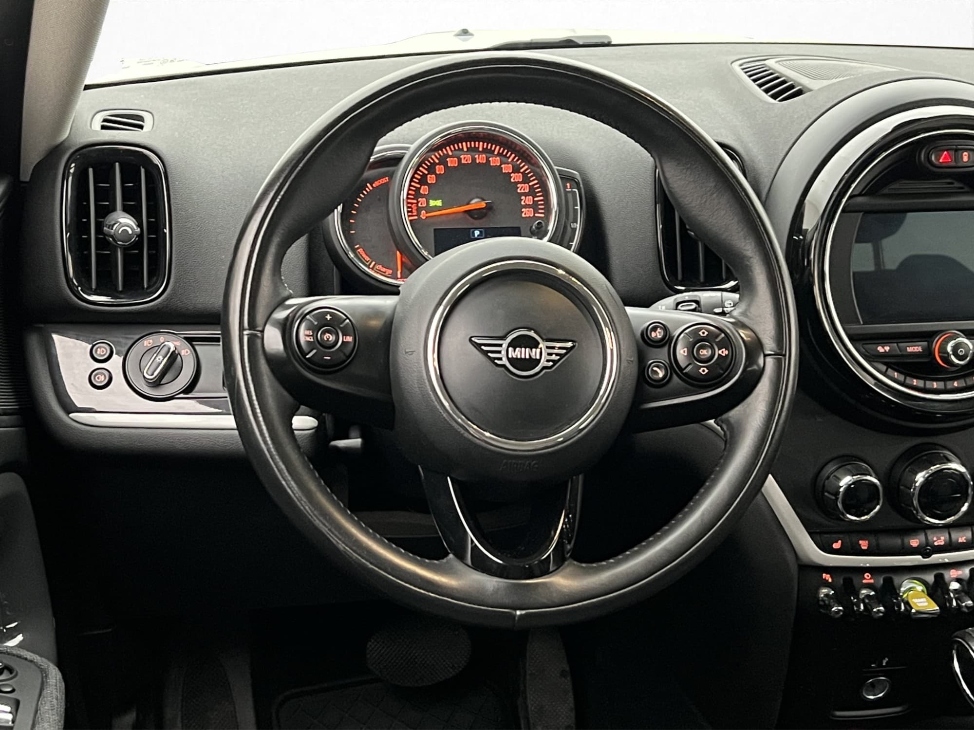 MINI Countryman SE ALL4 224hk Salt II Sensorer CarPlay
