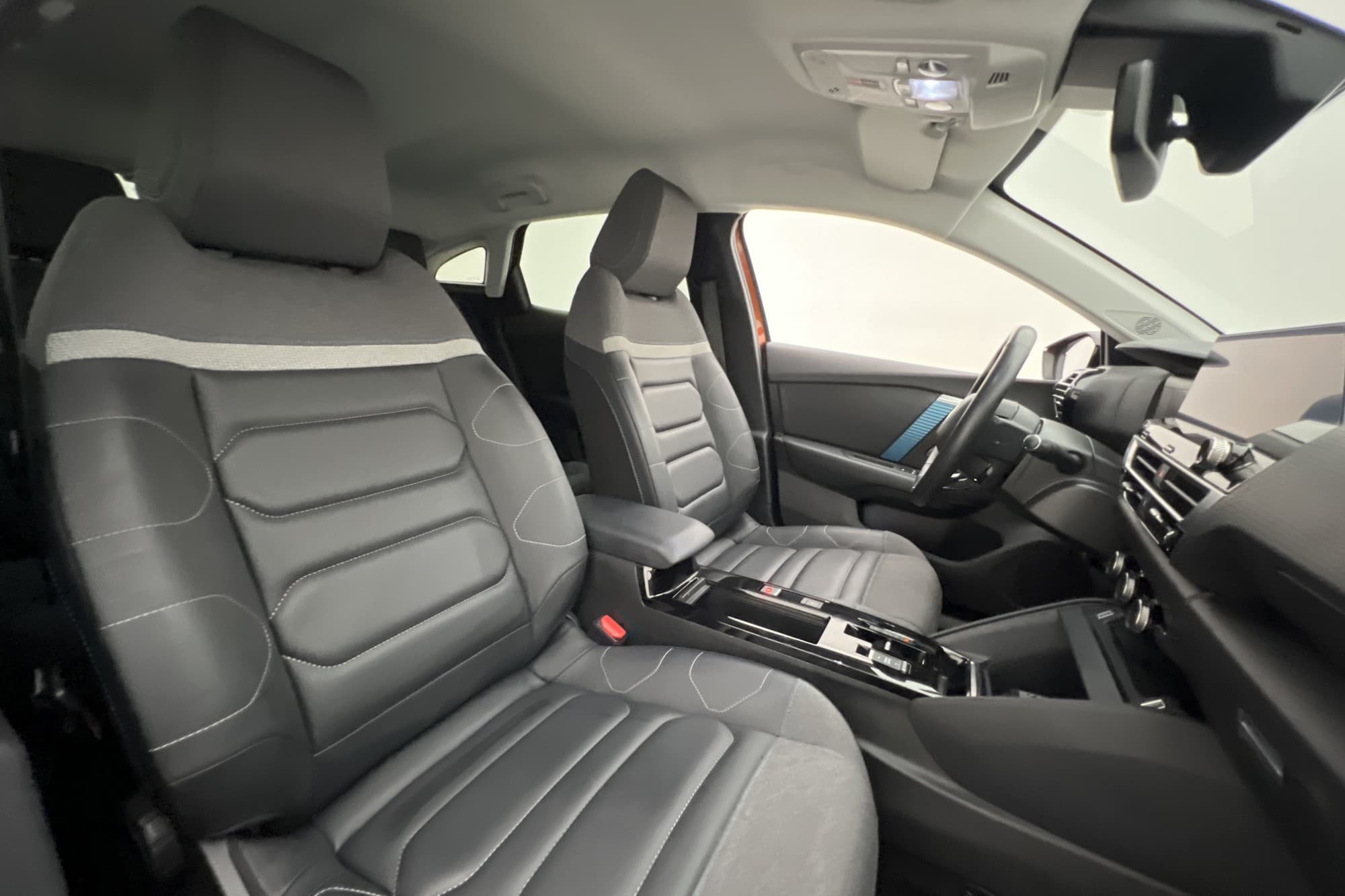 Citroën e-C4 Shine 136hk Kamera Rattvärme CarPlay