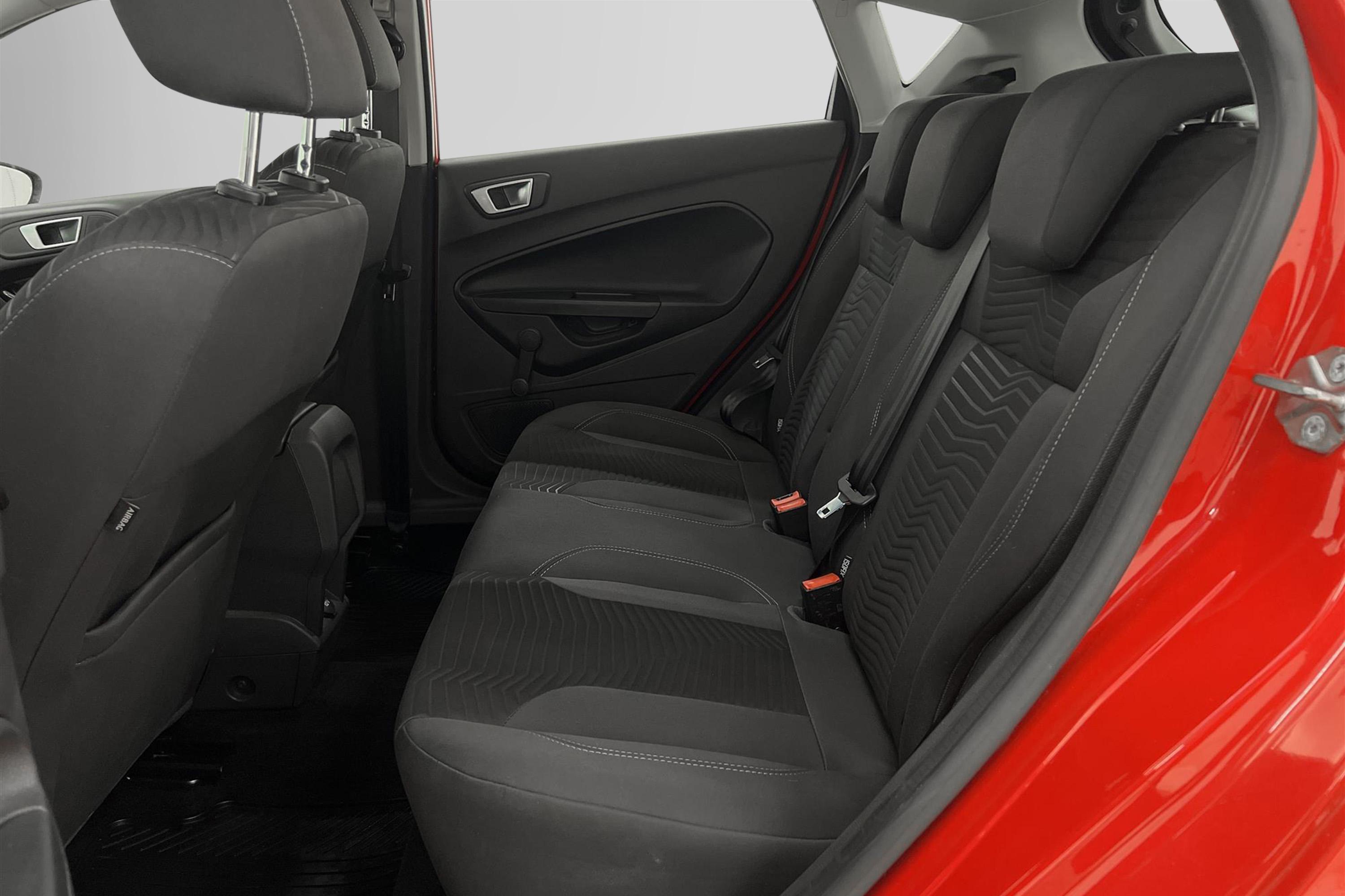 Ford Fiesta 1.0 80hk 360kr Skatt Nyligen Servad 0,38L/mil