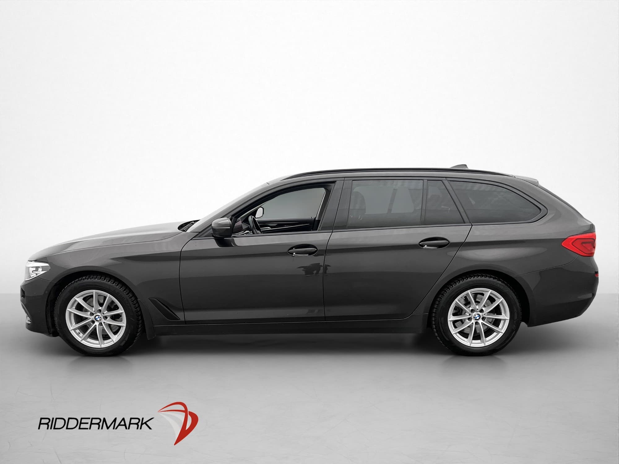 BMW 520 d xDrive Touring 190hk Sport line Kamera Navi Drag