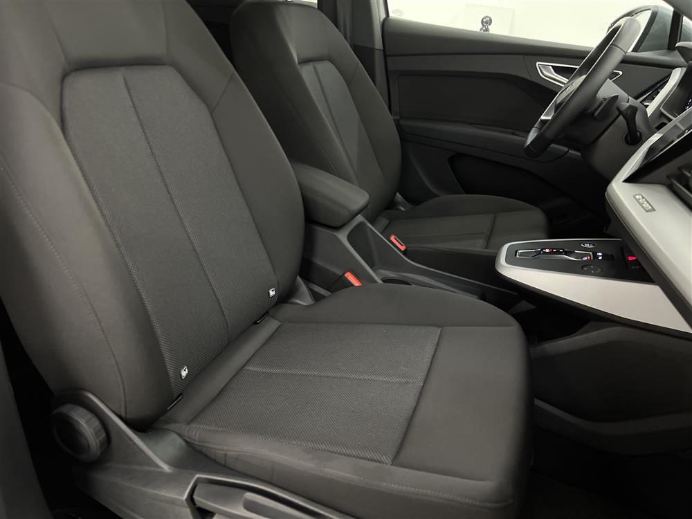 Audi Q4 E-tron 170hk Evelution Cockpit Värmare CarPlay
