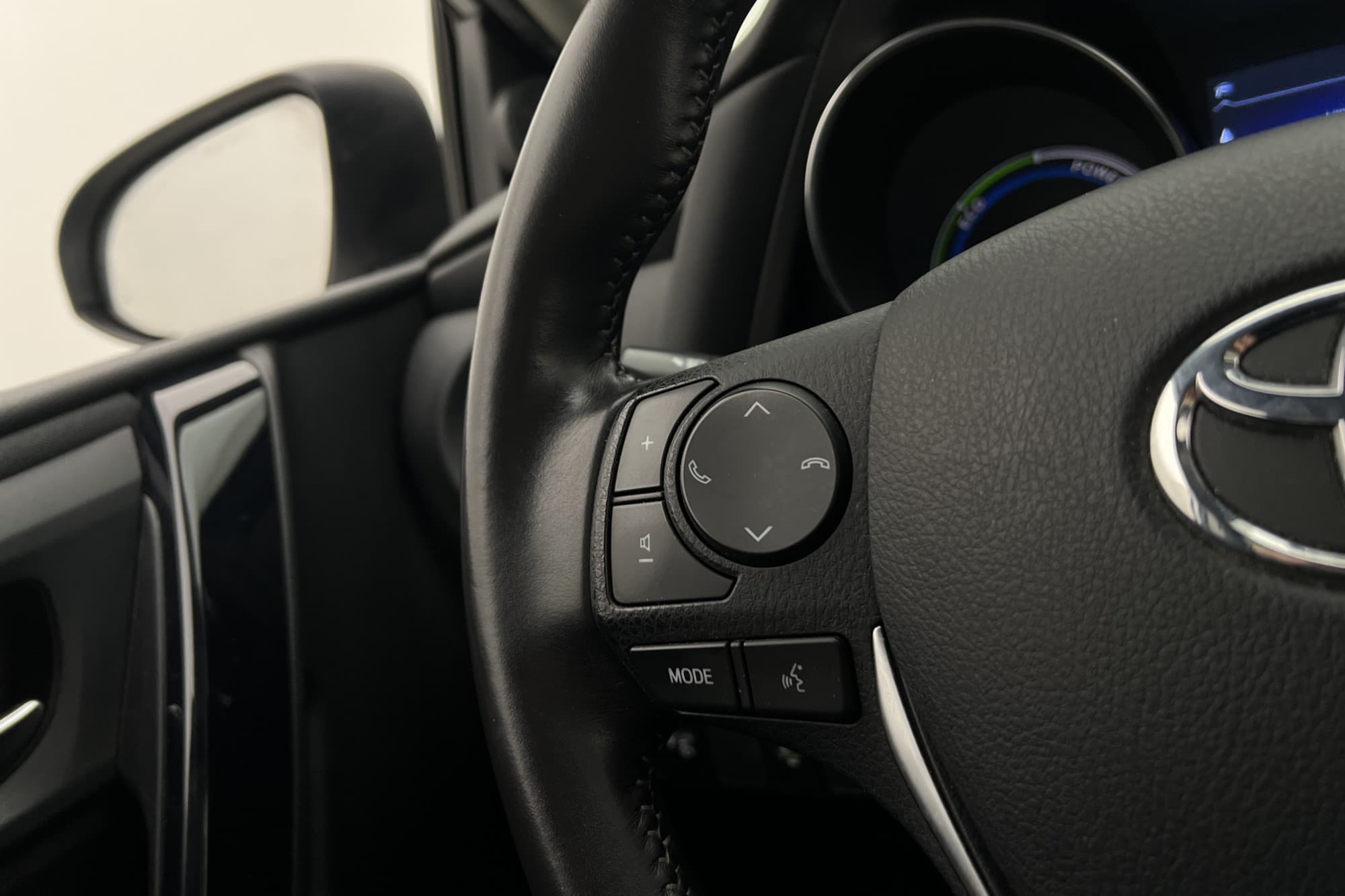 Toyota Auris Touring Sports Hybrid Active Plus BKam Välserv