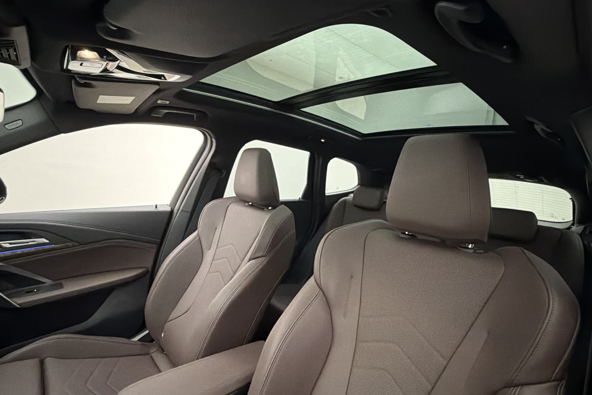 BMW iX1 xDrive30 306hk M Sport Pano H/K Head Up Dragkrok 360