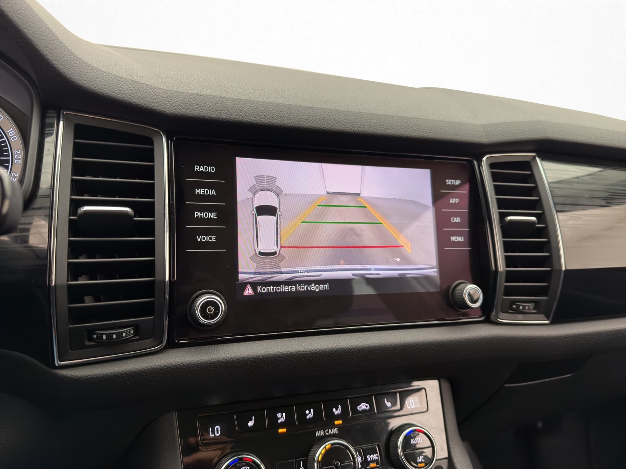 Skoda Kodiaq TSI 4x4 180hk 7-Sits Kamera CarPlay Dragkrok
