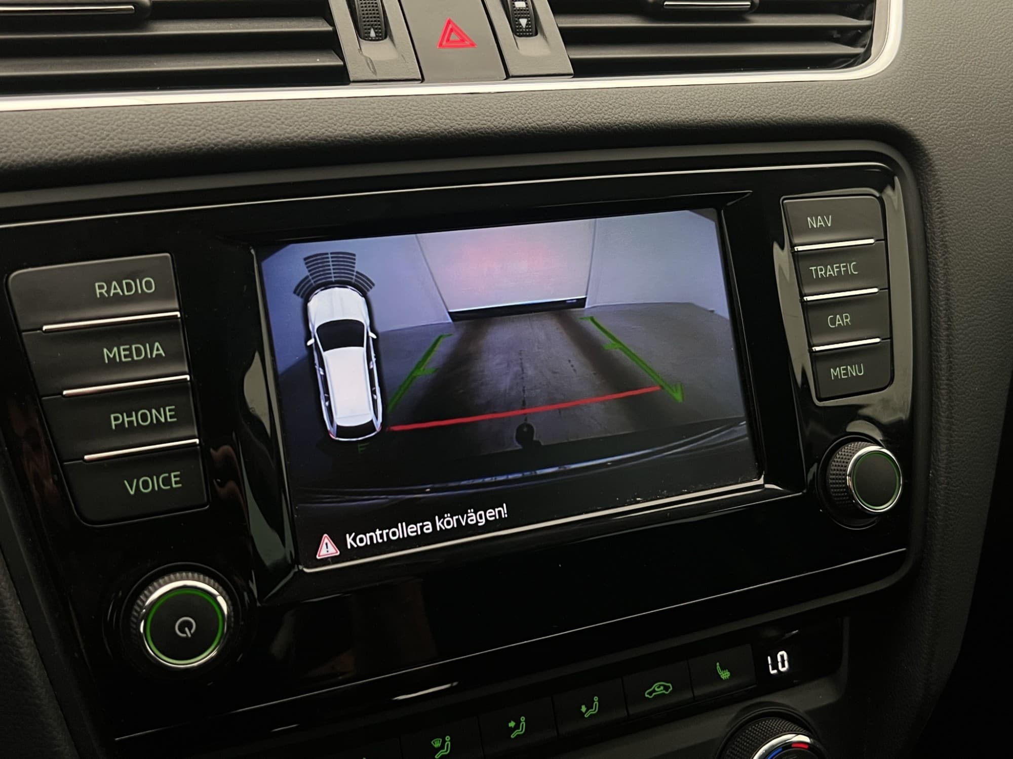 Škoda Octavia Scout 2.0 TDI 4x4 Premium Canton Drag Värmare