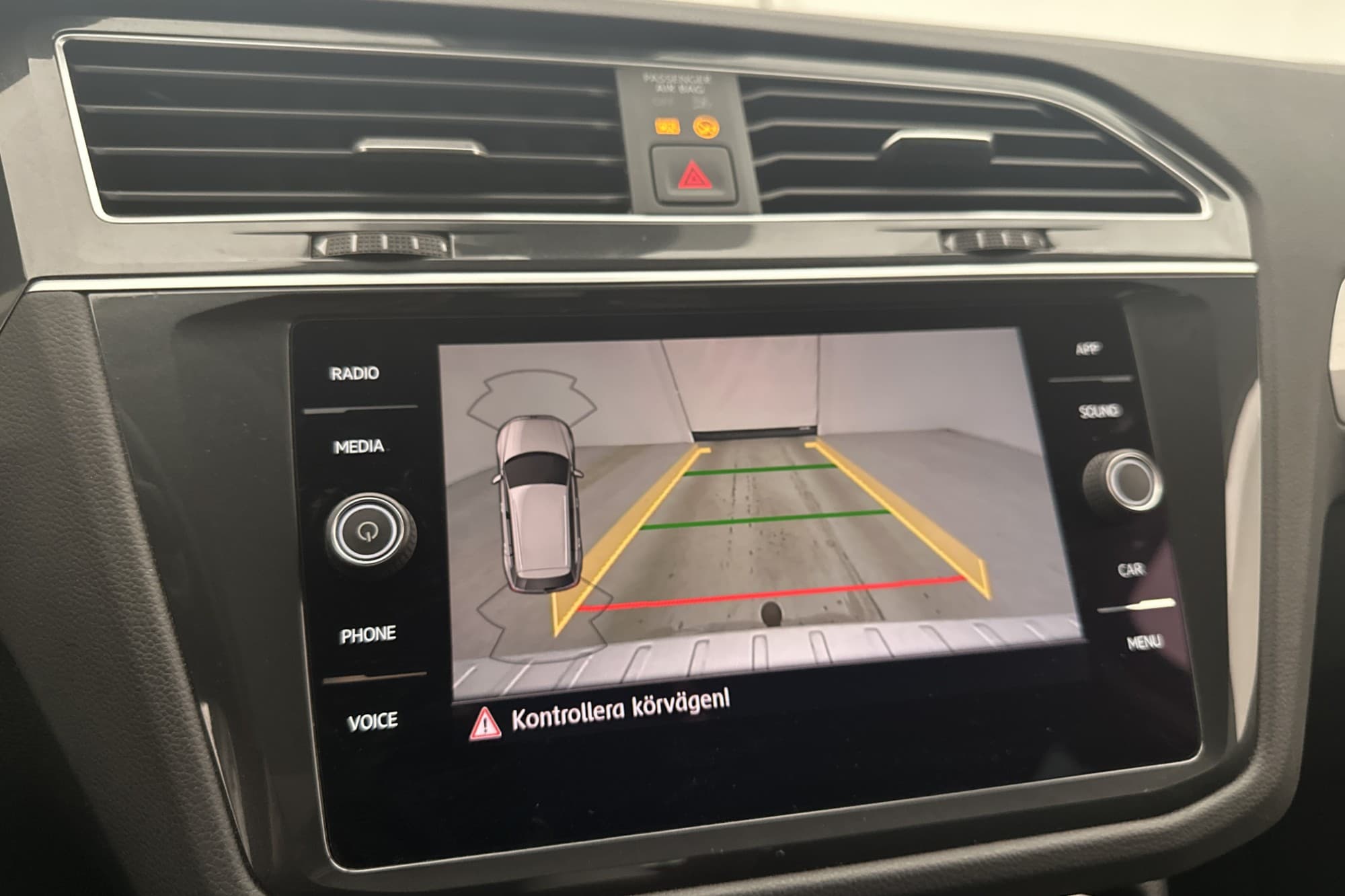 Volkswagen Tiguan 2.0 TDI 4M R Line Värmare Carplay Drag