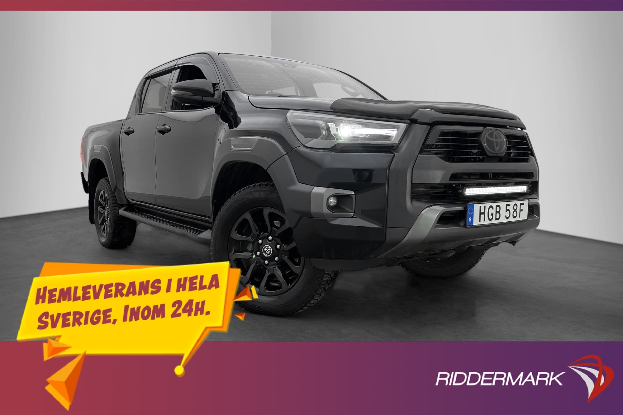 Toyota Hilux Invincible 2.8 4WD Drag Diff Skinn Kamera Moms