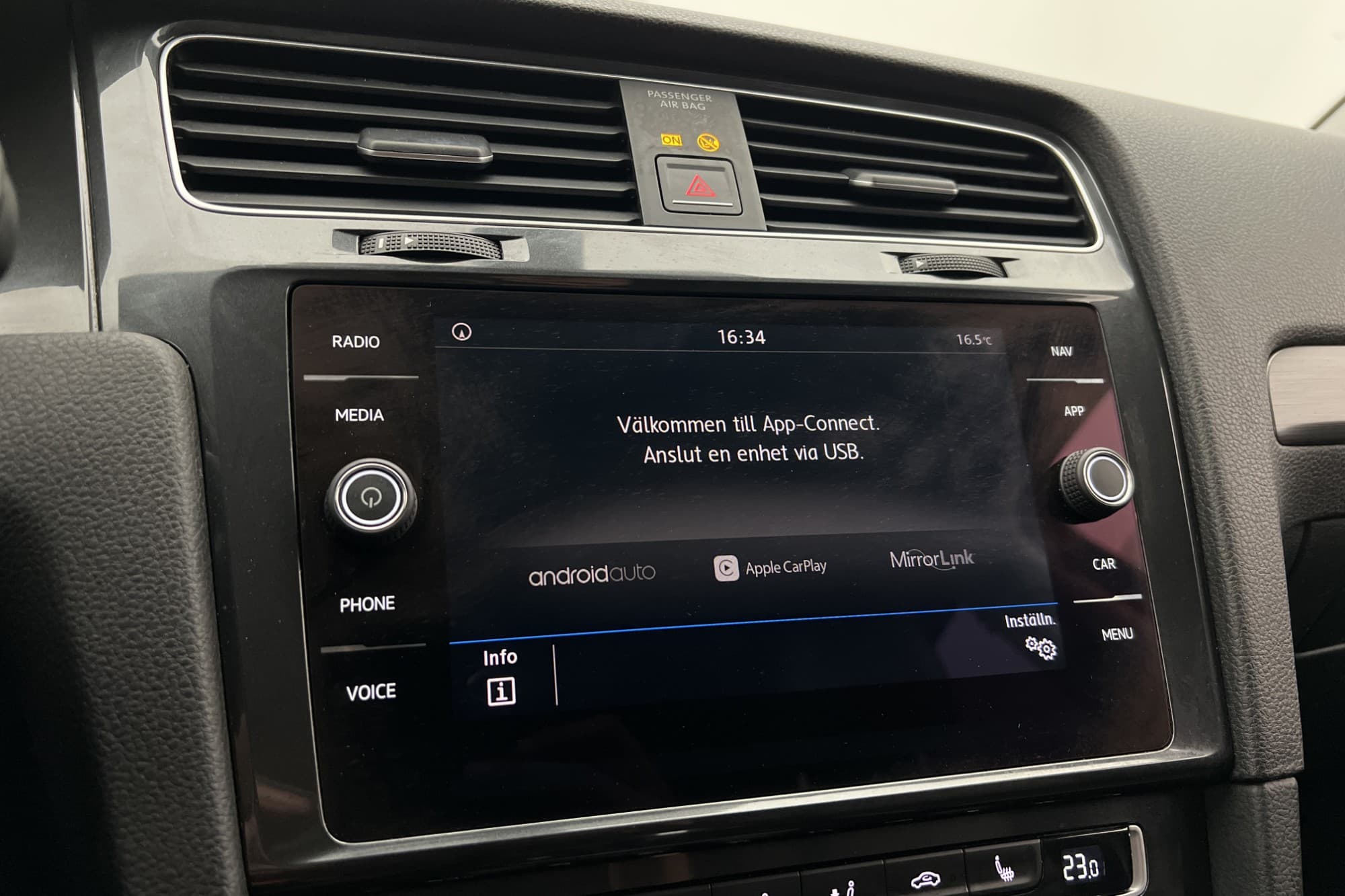 Volkswagen Golf Sportscombi 1.6 TDI 116hk Värm Kamera Drag