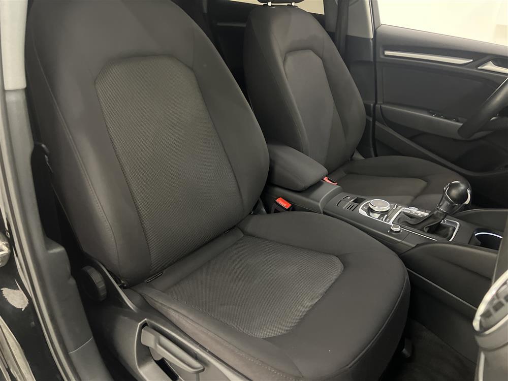 Audi A3 Sportback e-Tron 1.4 TFSI  Cockpit Navi Drag