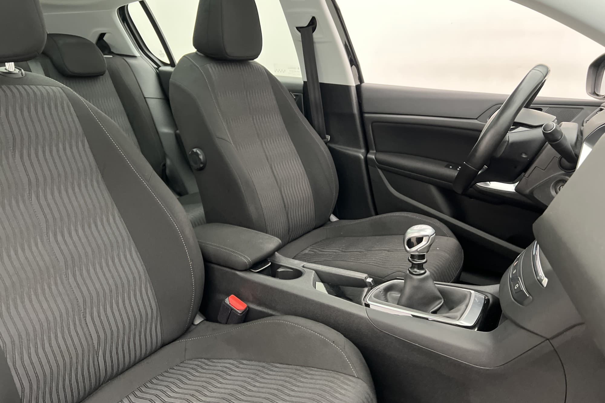 Peugeot 308 1.6 THP 125hk Active Panorama Navi P-Sensorer