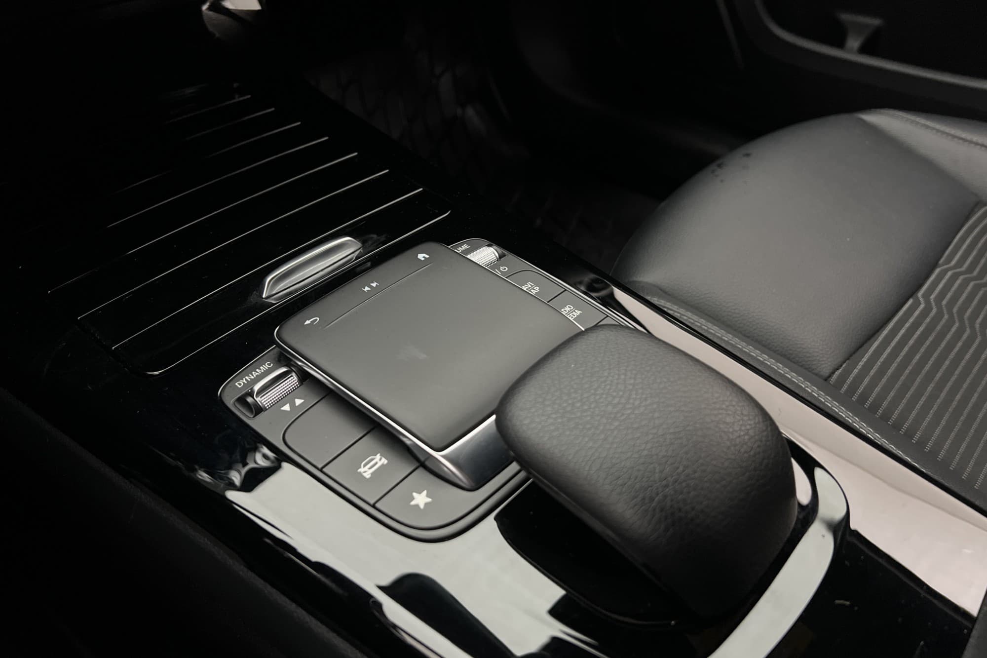 Mercedes-Benz A180 136hk Wide Kamera P-Sensorer Keyless LED