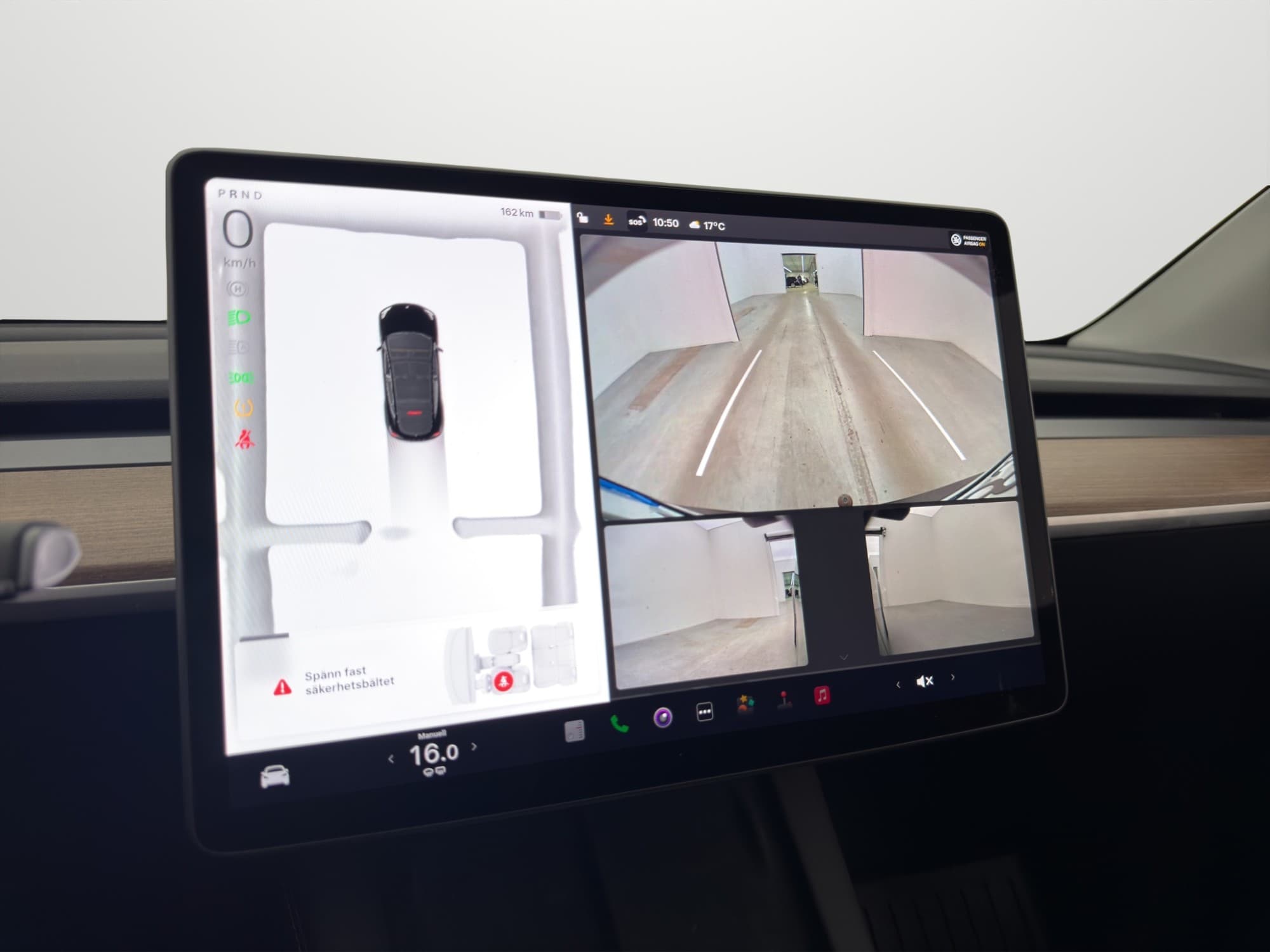 Tesla Model Y Long Range AWD Dragkrok Autopilot MOMS