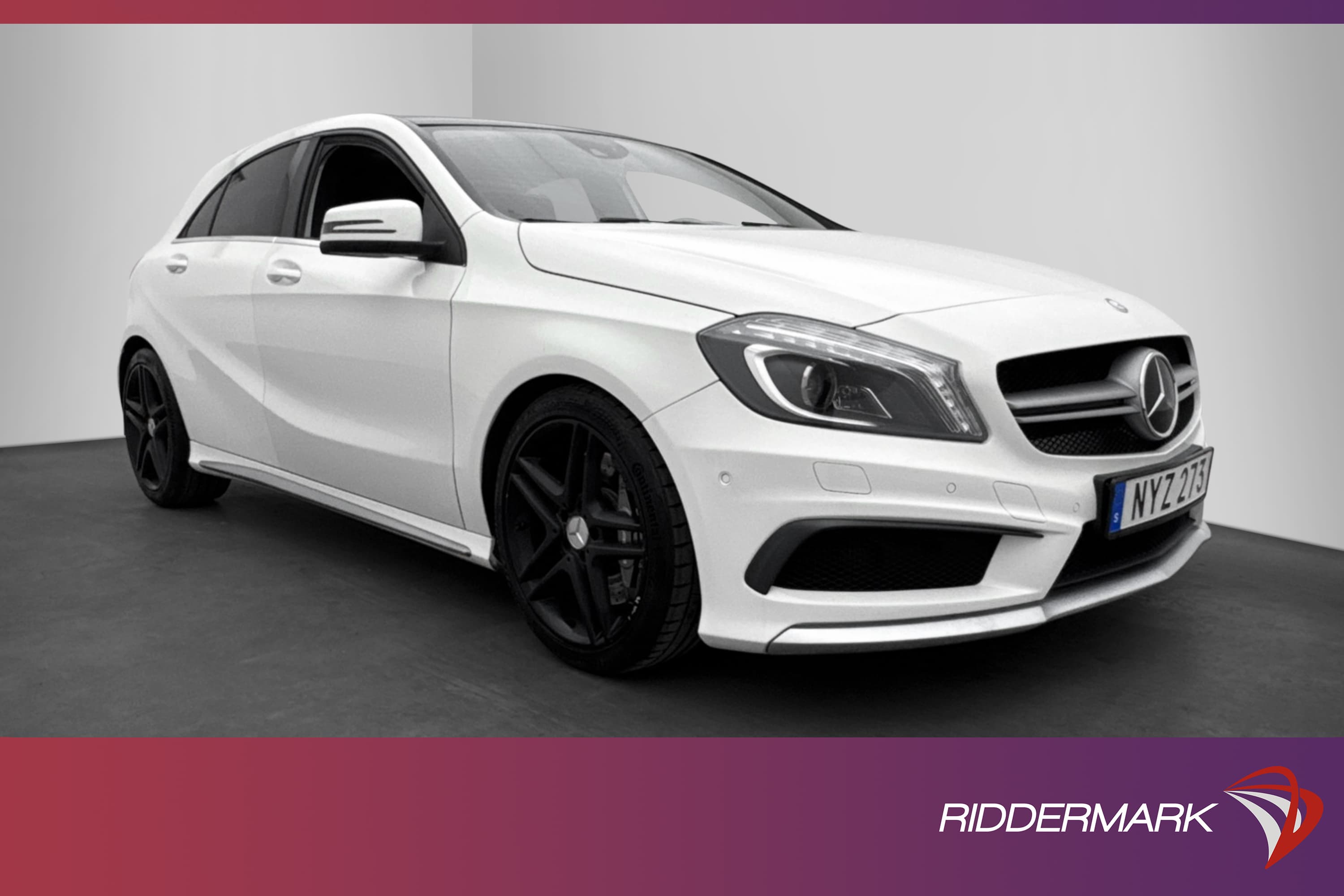 Mercedes-Benz A 45 AMG 4M 360hk Pano H/K Elstolar Svensksåld