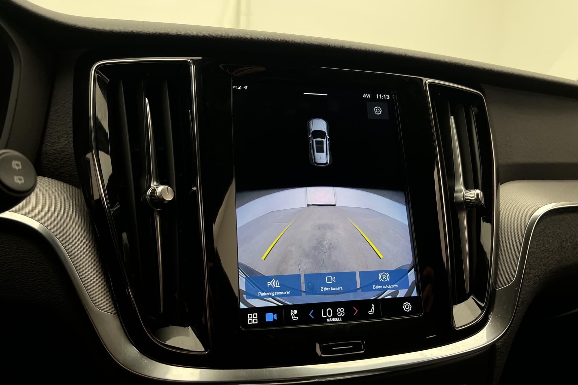 Volvo V60 Cross Country B4 AWD Plus Värm Drag Kamera Skinn