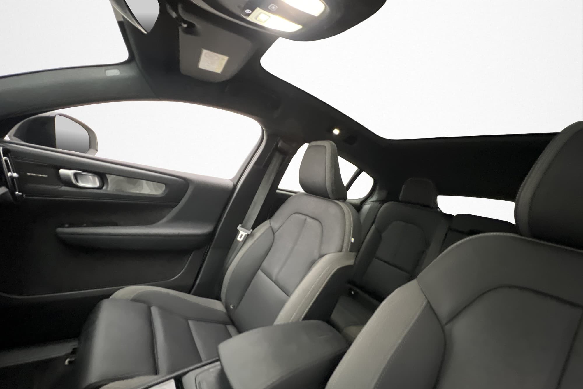 Volvo C40 Recharge Twin motor Ultimate Värmare Pano H/K Drag