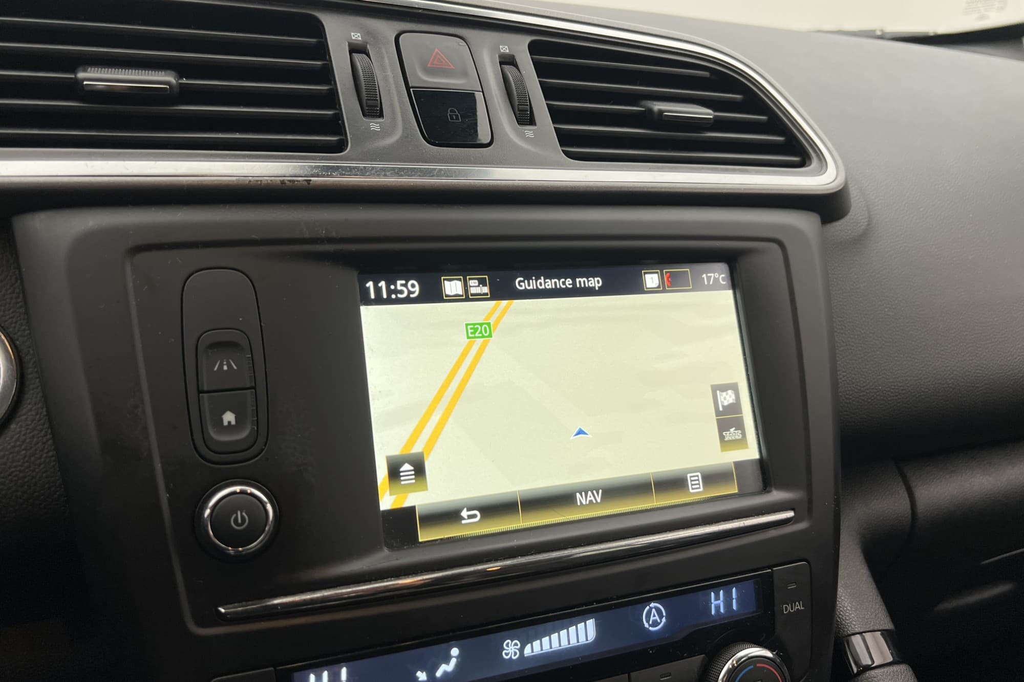 Renault Kadjar 1.2 TCe 130hk LIMITED Kamera Navi Keyless