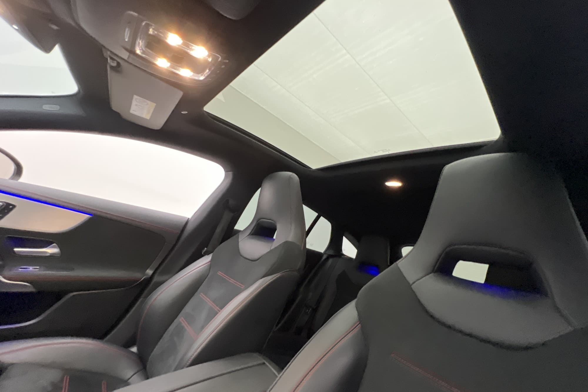 Mercedes-Benz CLA 200 SB AMG Sport Pano Wide Kamera CarPlay